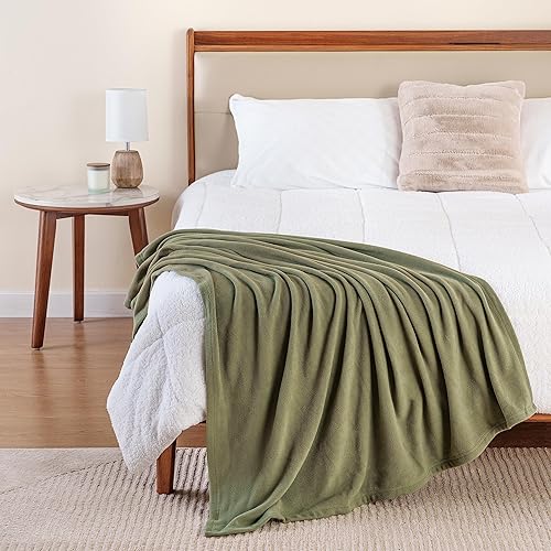 Miniatura 5 de Manta de Microfleece Berkshire Tamaño Manta para Cama, Color Verde Salvia Oscuro, Ligera, Suave y Transpirable, Manta de Forro Polar para Viaje,