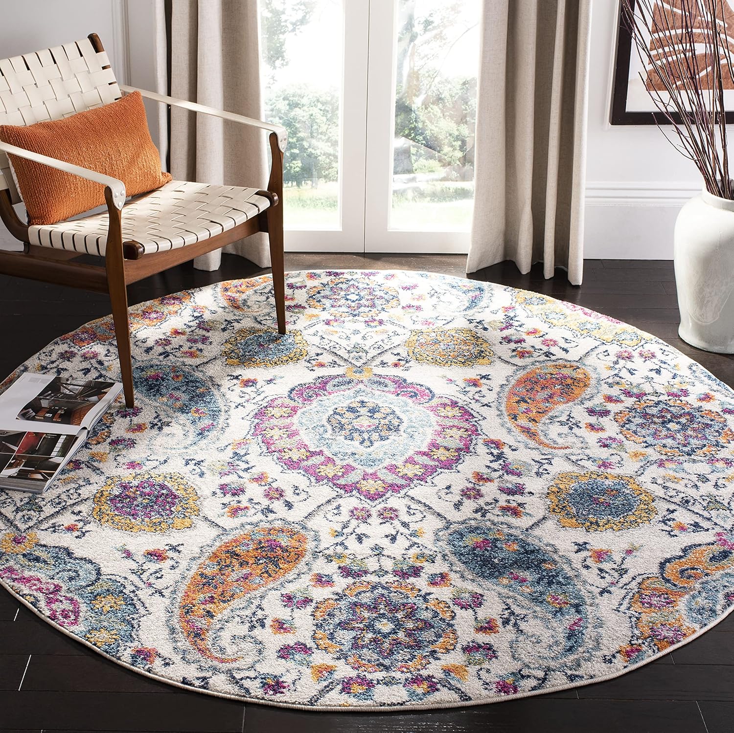 SAFAVIEH Madison Collection Area Rug 5'3" Round, Cream