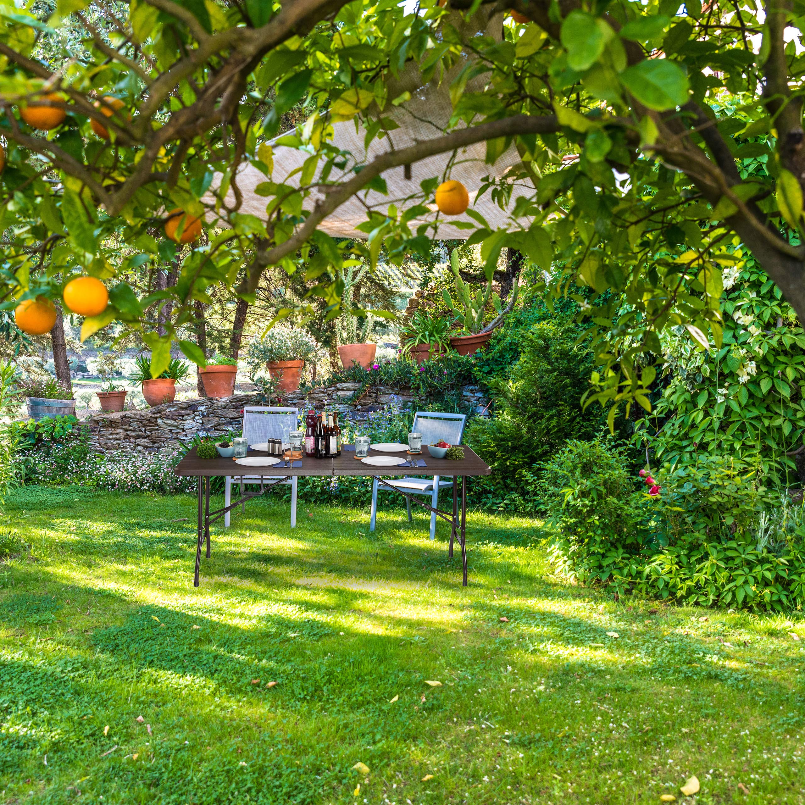 Relaxdays Tavolo Giardino, Aspetto Legno, Pieghevole, Plastica & Metallo, Esterni, Bistrò HLP: 73 x 180 x 74 cm, Marrone