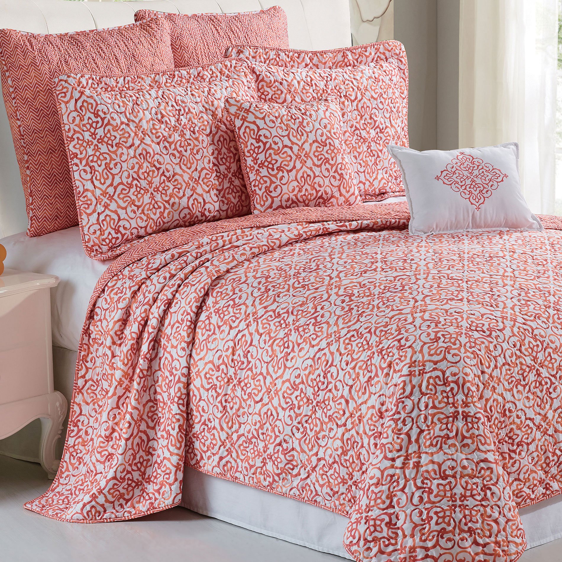 Colcha de microfibra duradera y juego de ropa de cama Revington Queen