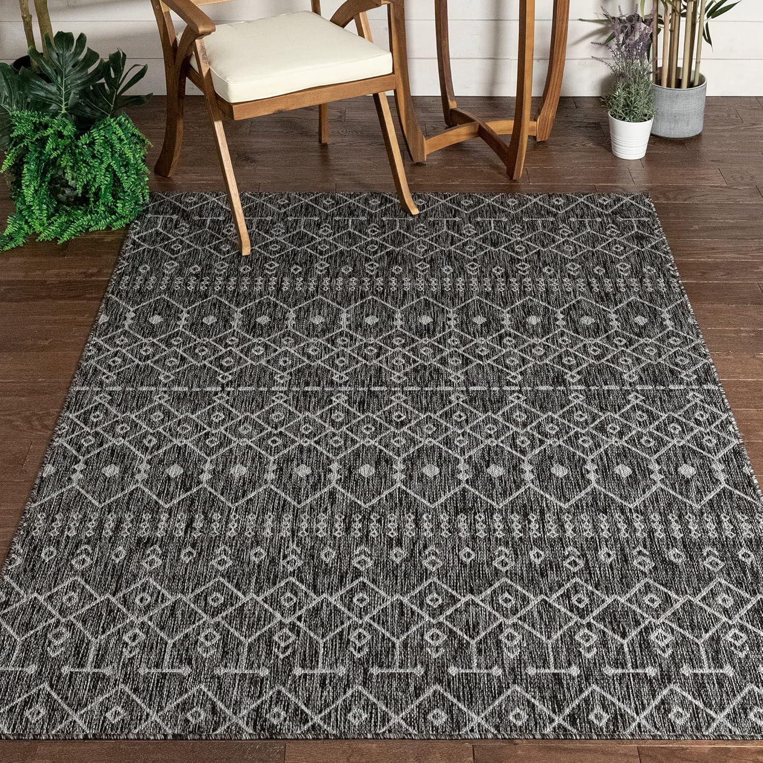 Well Woven Nord Geometric Blue Indoor/Outdoor Flat-Weave Design, Weather-Resistant, Easy-Care, for Patio, Deck, Porch, Living Room Area Rug 3x5-4x6 (3'11" x 5'3")