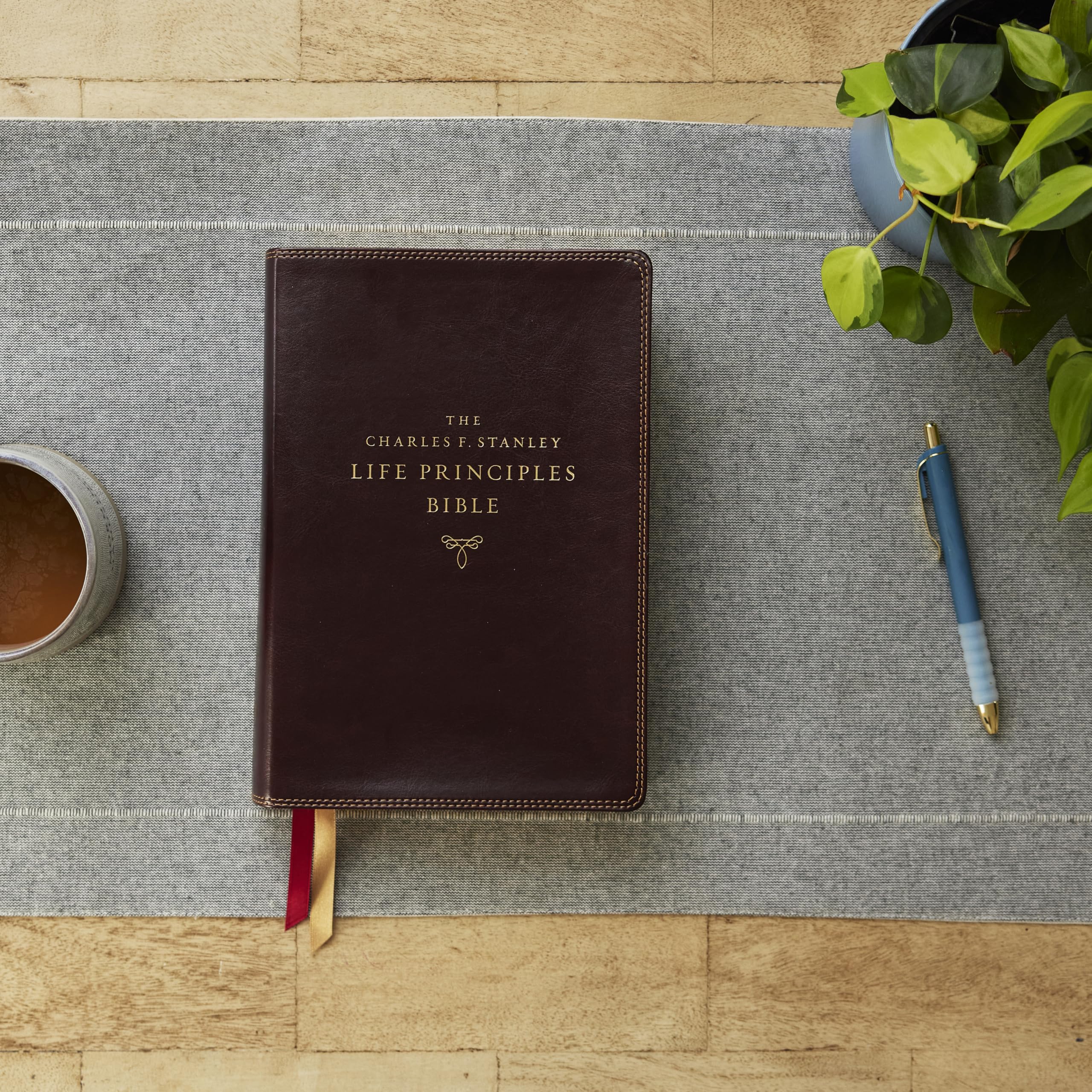 The NKJV, Charles F. Stanley Life Principles Bible, 2nd Edition, Leathersoft, Burgundy, Comfort Print: Growing in Knowledge and Understanding of God Through His Word