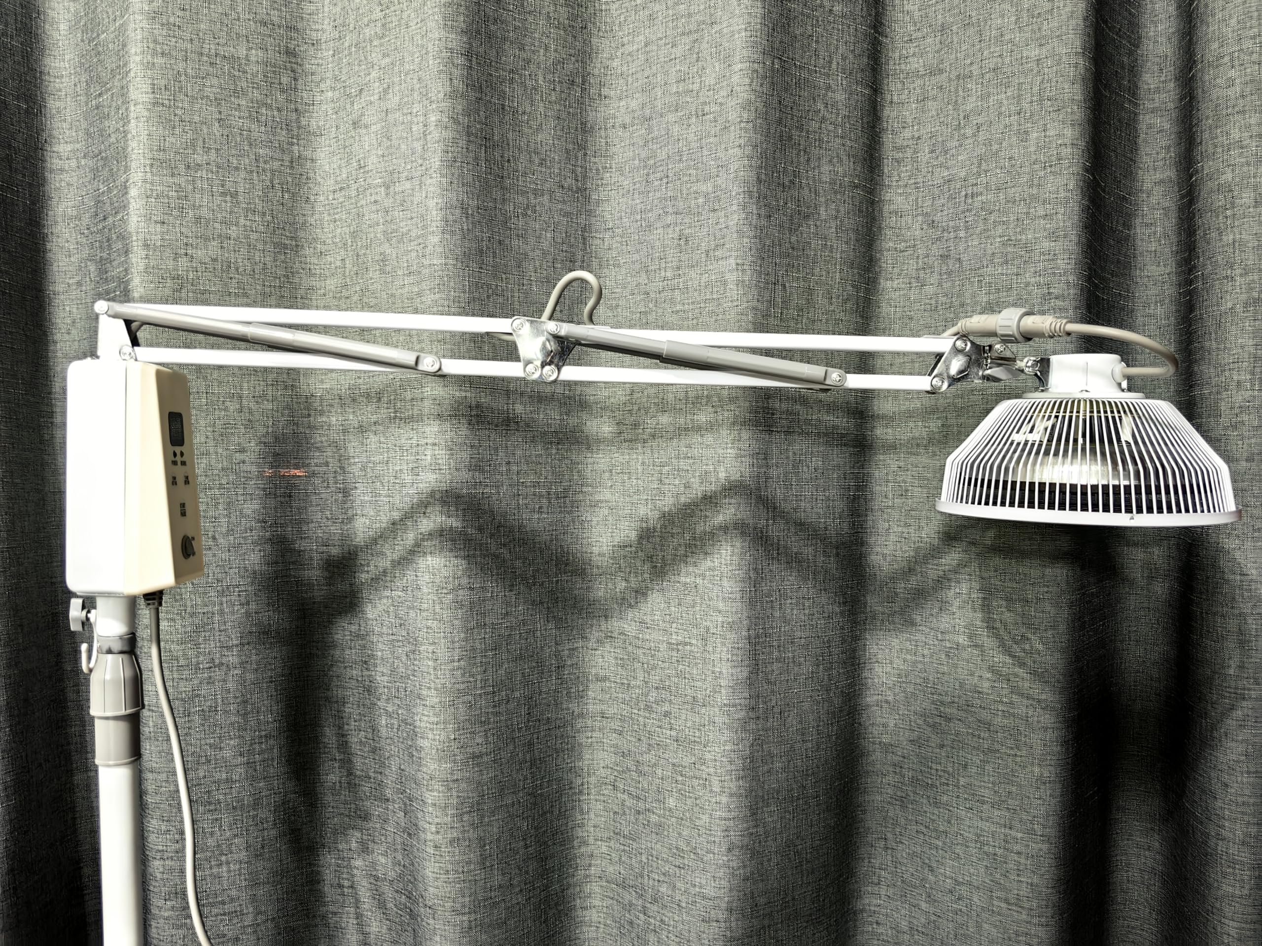 YUNCHI 275 Watt TDP e lampada a infrarossi per terapia con supporto, timer e telecomando, lampada per terapia a luce rossa per alleviare la schiena, il collo e le spalle