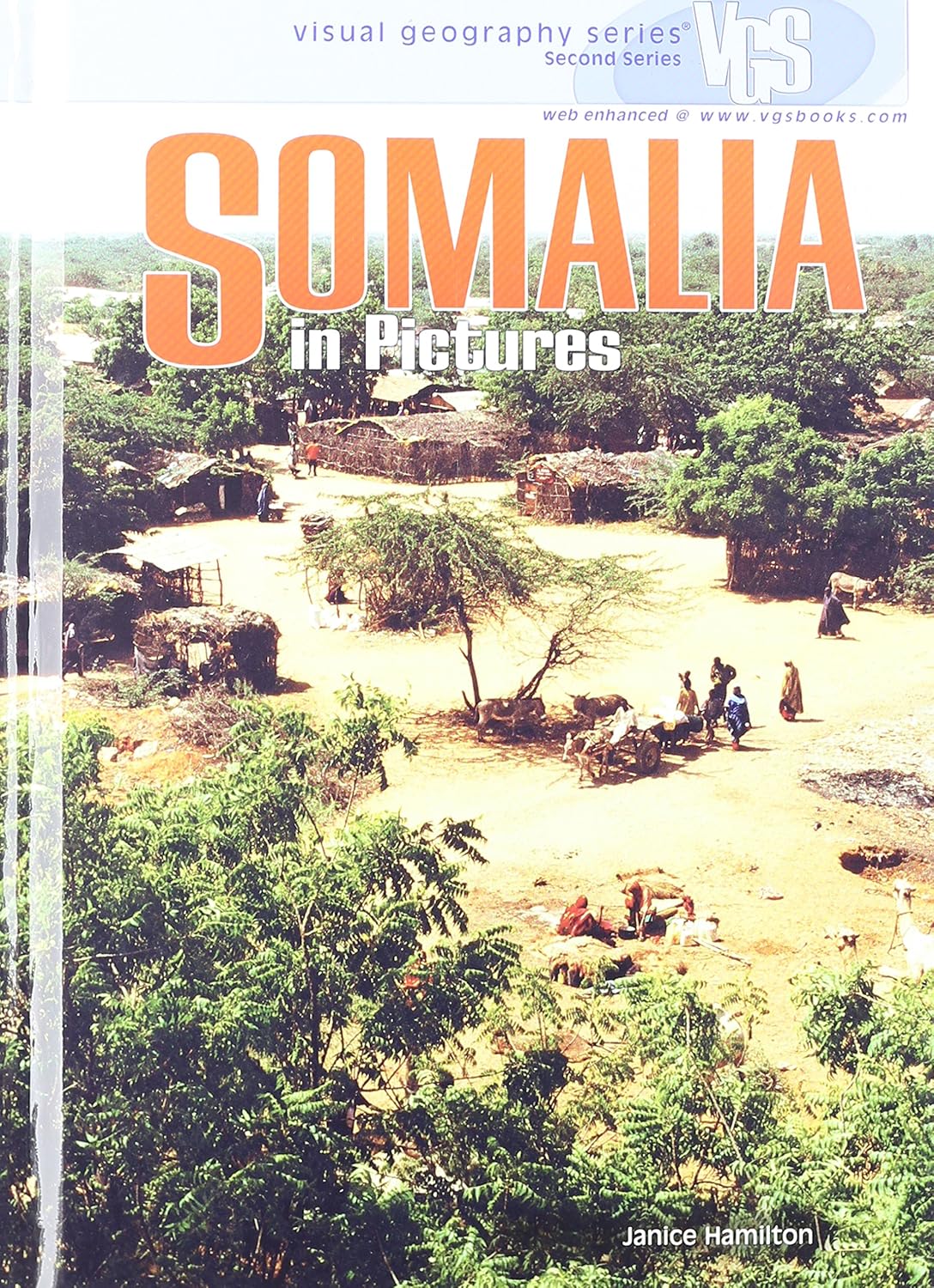 Amazon.com: Somalia in Pictures (Visual Geography Series