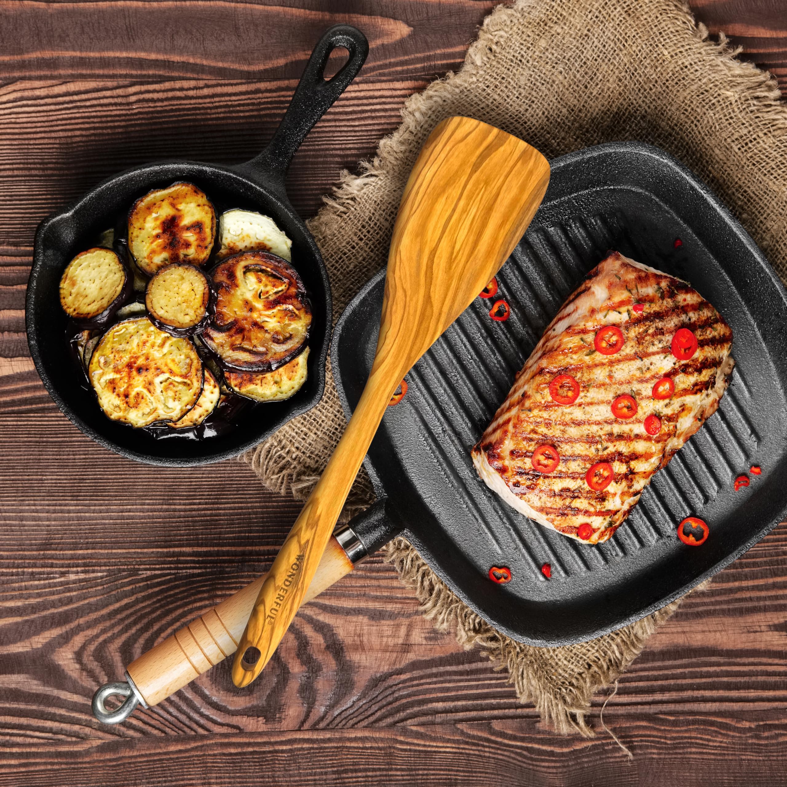 WONDERFUL 4 cucharas de madera de olivo para cocinar, 13.5 pulgadas de largo, juego con espátula, cuchara esquinera, cuchara ranurada, servidor de espaguetis y pasta con medidor