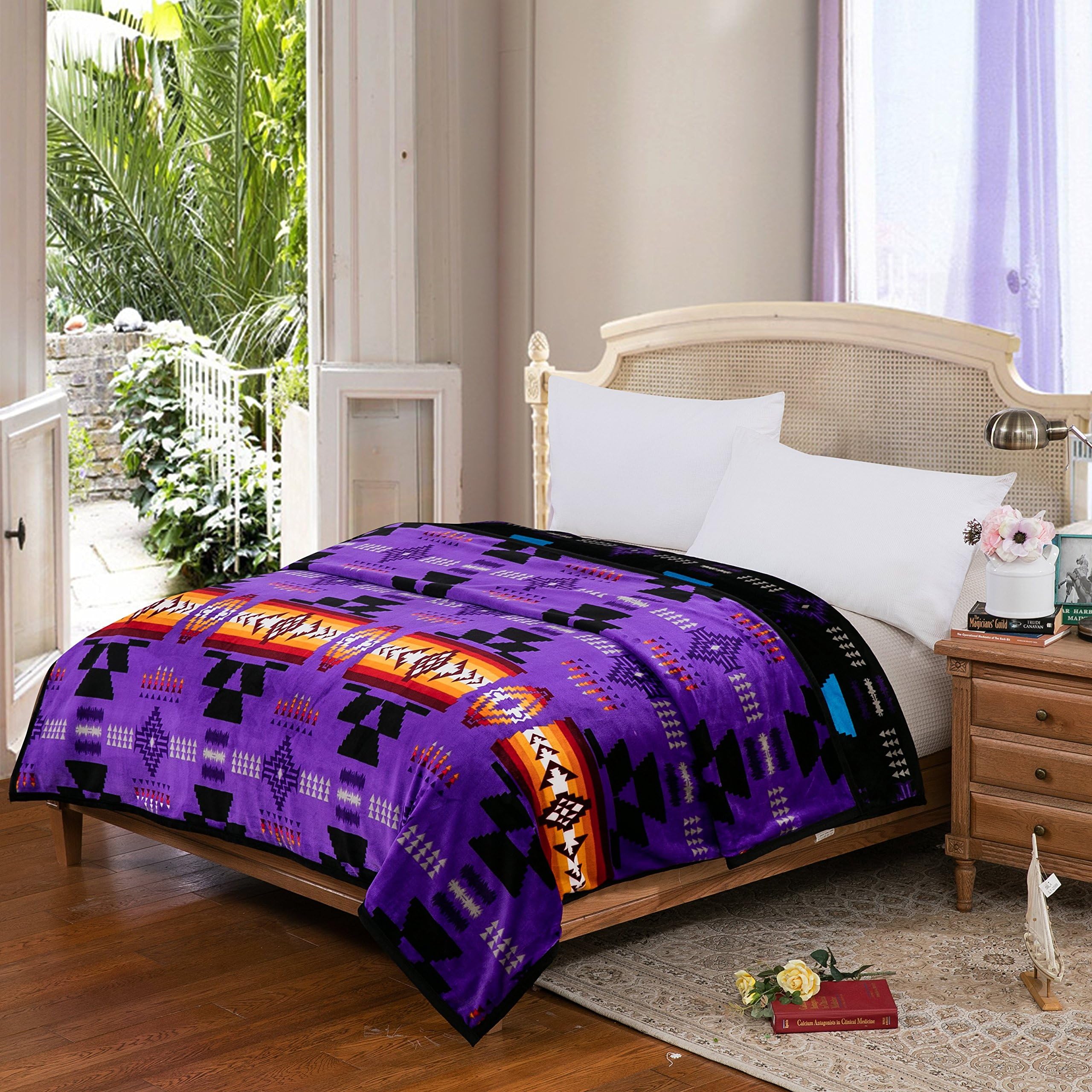 NU TRENDZSouthwest Design (Navajo Print) Queen Size Reversible Purple/Black