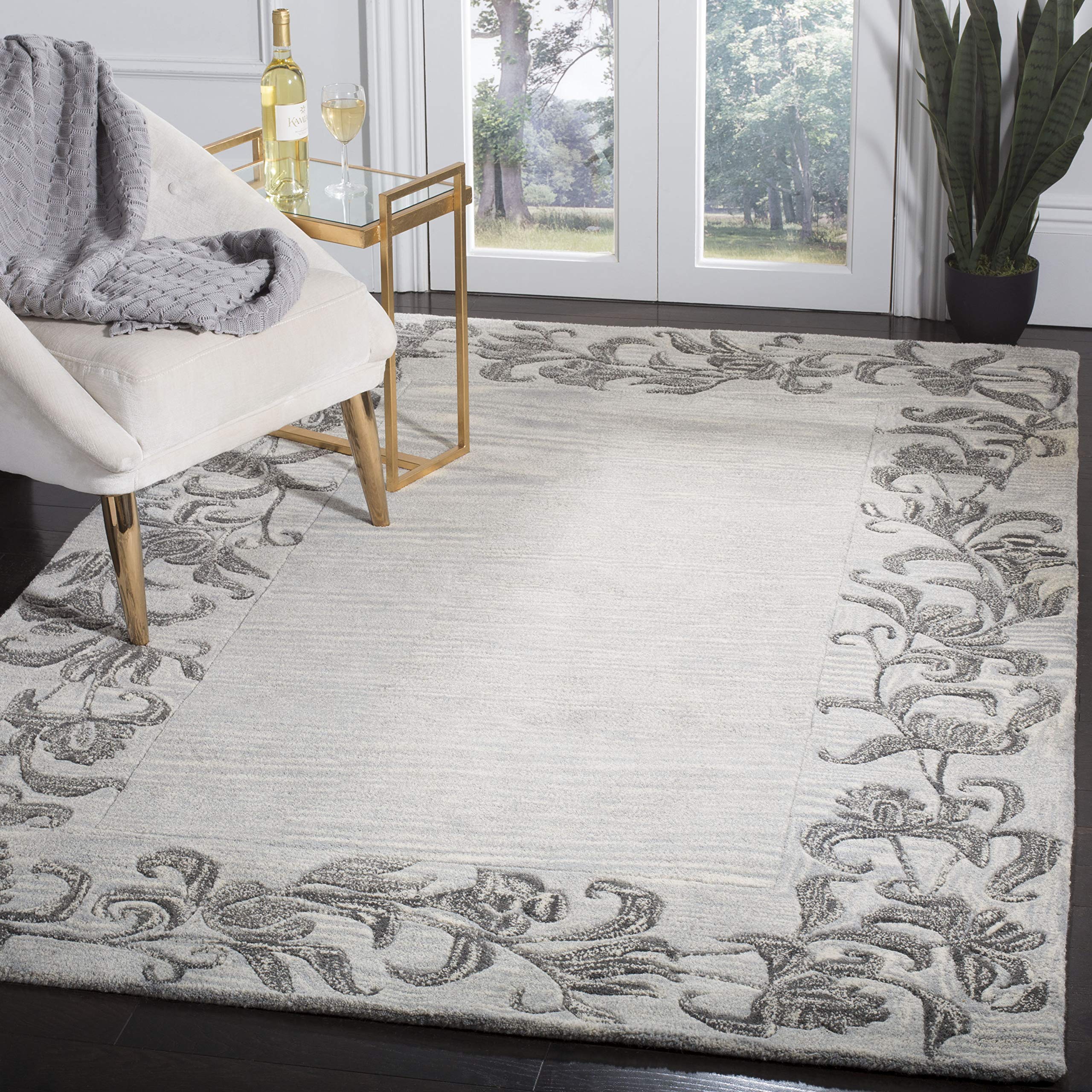 SAFAVIEH Soho Collection 5' x 8' Silver/Grey SOH773A Handmade Premium Wool & Viscose Area Rug
