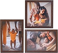 Vista 2 de Marco de fotos de madera maciza marrón de 24 x 24 pulgadas de ancho Profundidad del marco interior de 0.5 pulgadas Marco de fotos tradicional