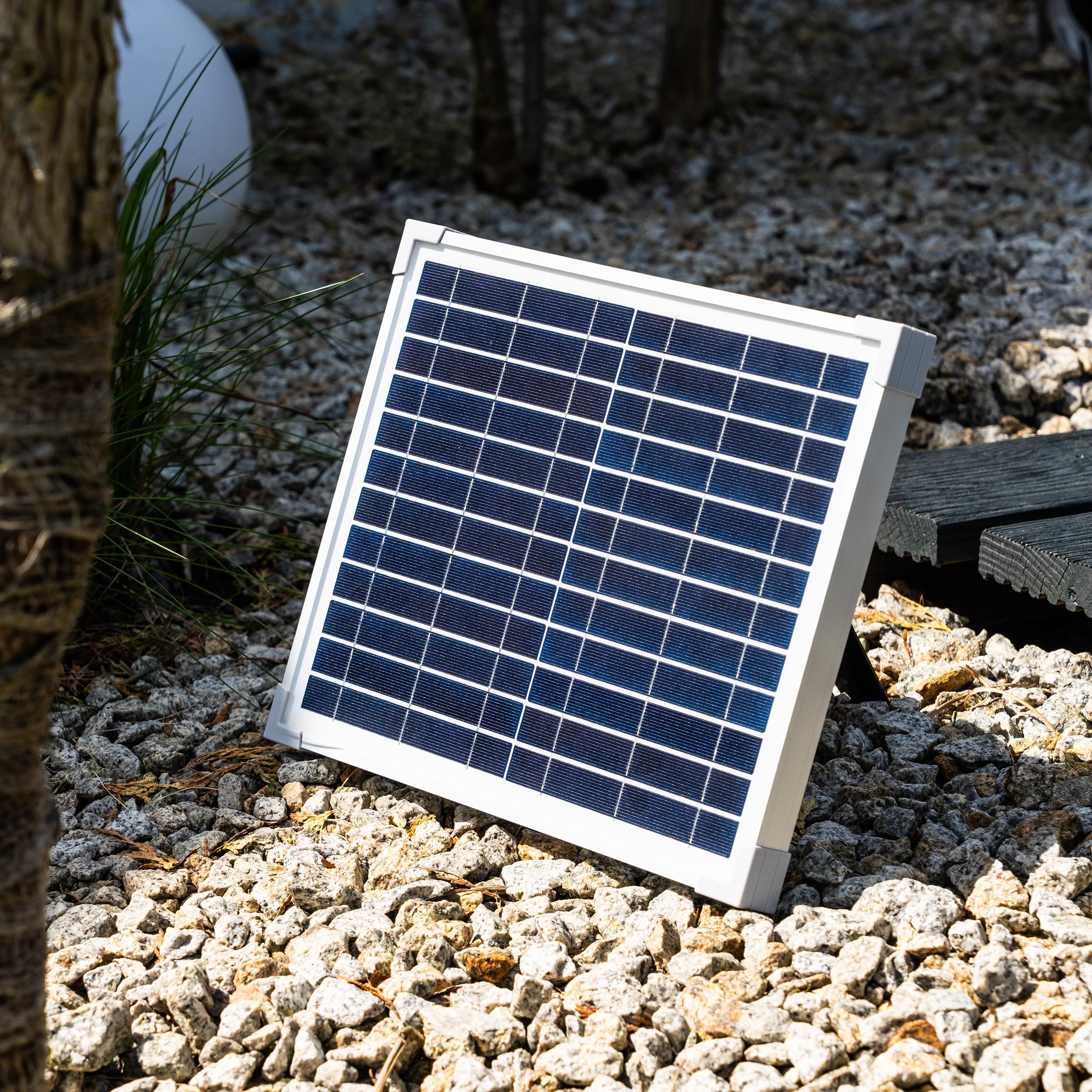 Esotec Solar Wasserspeier Komplettset, Schildkröte Maru, Gartenteich Wasserspiel, Vogeltränke, Vogelbad, Gartenbrunnen mit Solarpumpe, 12Wp, H=23cm 101673