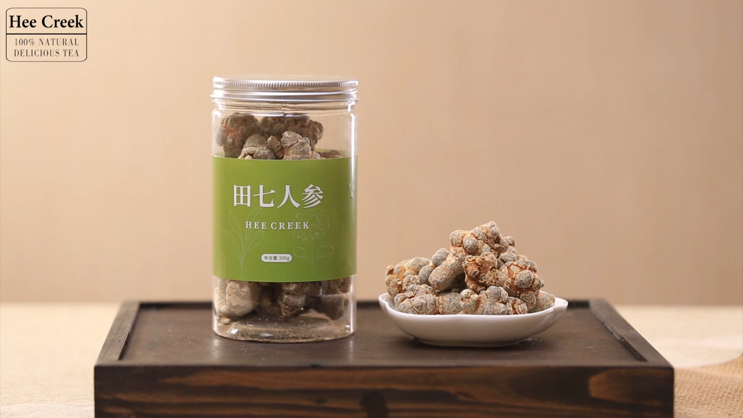 Sochidagi yalangoch qizlarning fotosuratlari