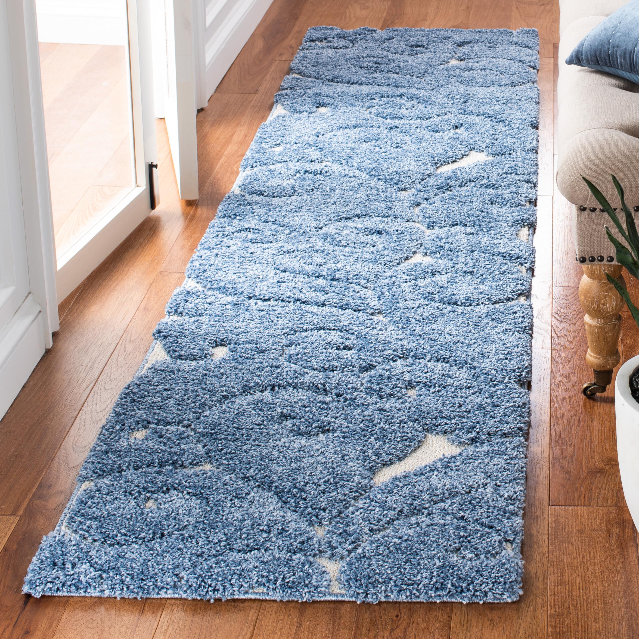 SAFAVIEH Florida Shag Collection Runner Rug - 2'3" x 9', Light Blue & Cream, Scroll Design, Non-Shedding & Easy to Clean, High-Low Plush Pile, Ideal