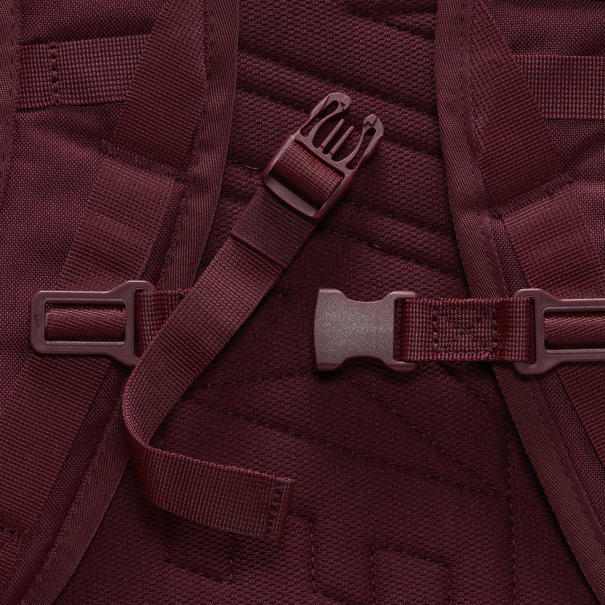 NIKE SB スケートボードバッグ 26L NIKE SB（ナイキエスビー）の「ユニセックス ナイキ スケート