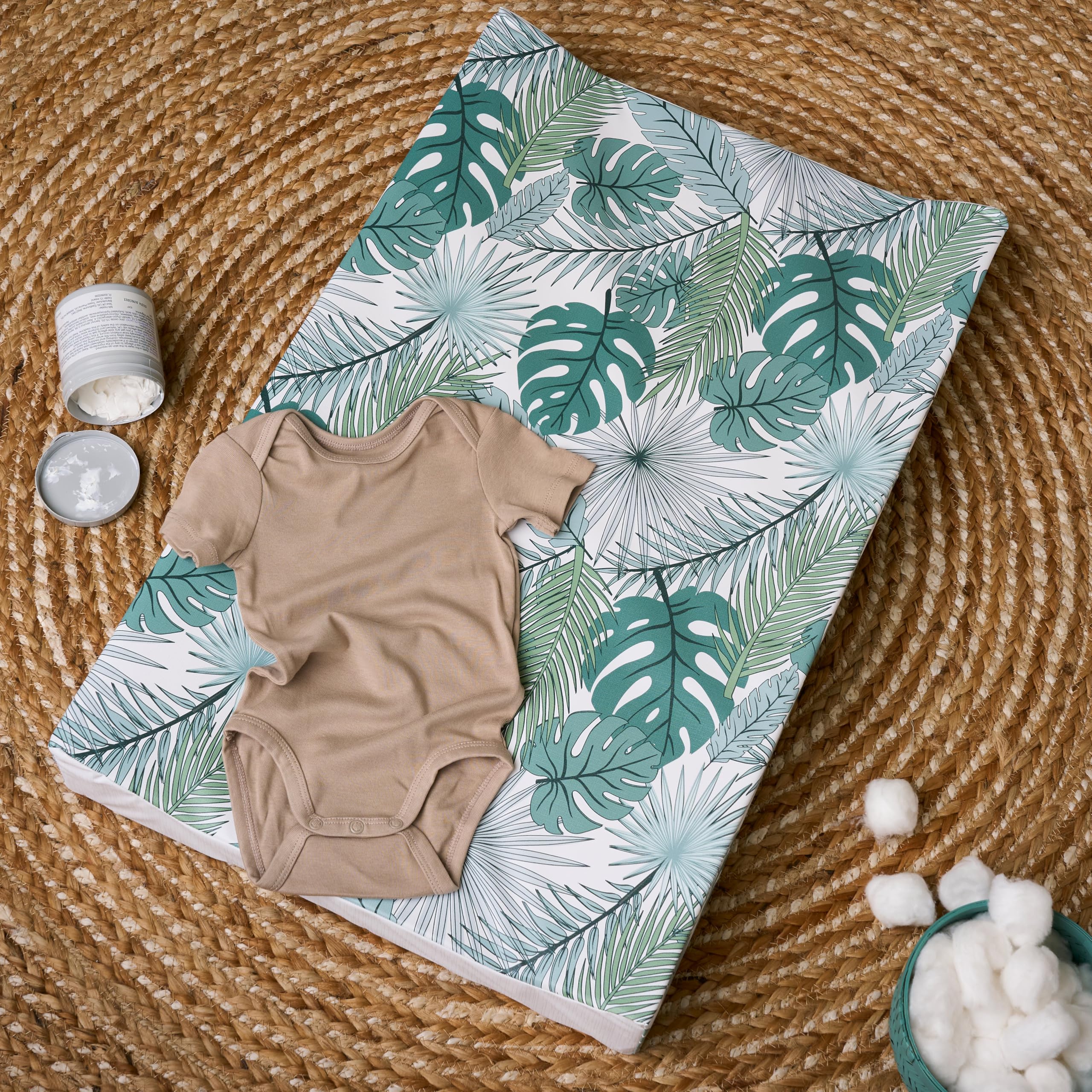 Wedge Changing Mat – Jungle Print, Ergonomic Baby Changing Cushion, Padded Waterproof & Easy Wipe Clean