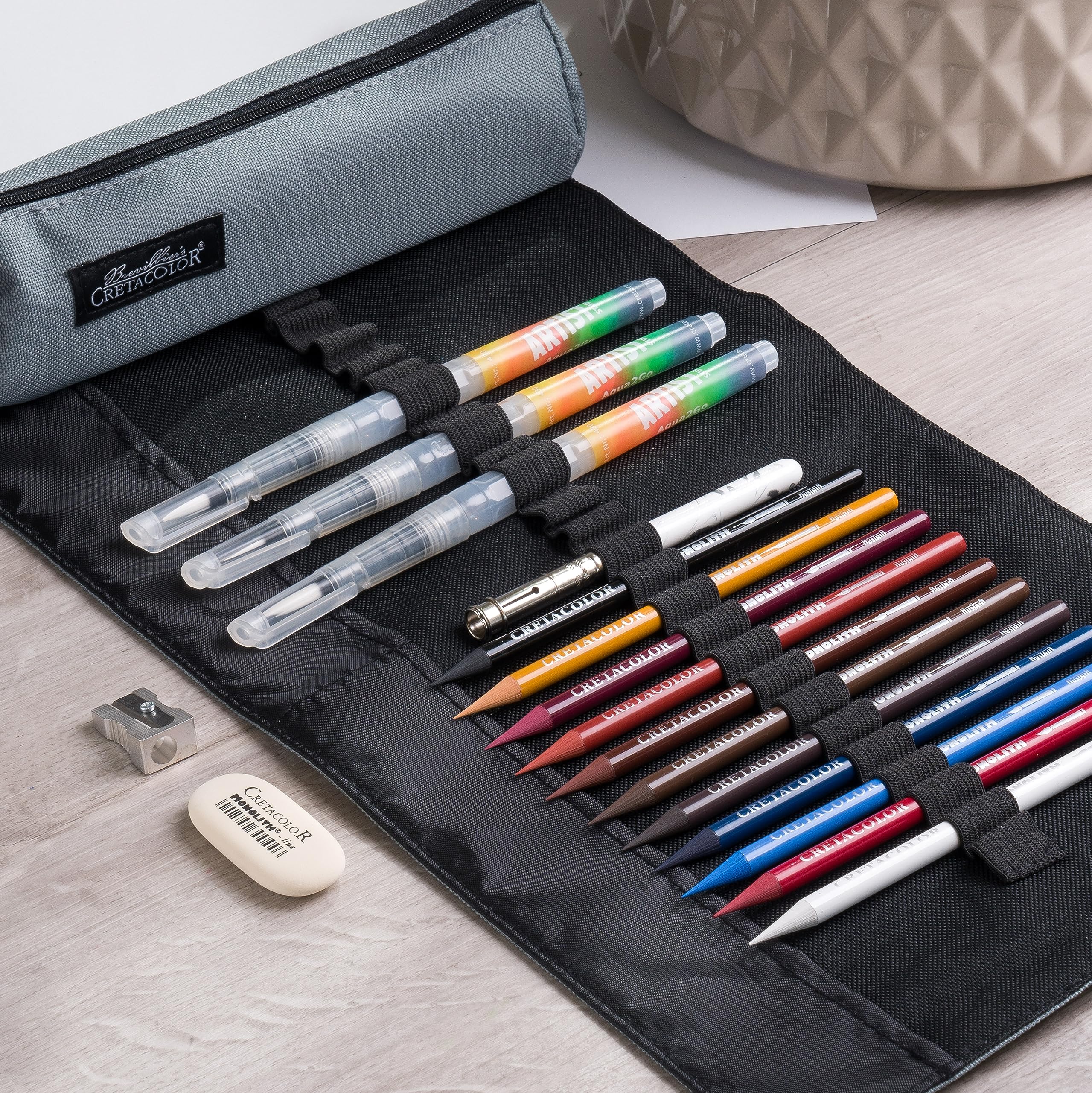 Set per artisti CRETACOLOR "Herbstedition", con astuccio a rotelle grigio, edizione limitata, 18 pezzi, incl. Gomme e temperini, vari articoli artistici, colori vivaci e ricchi