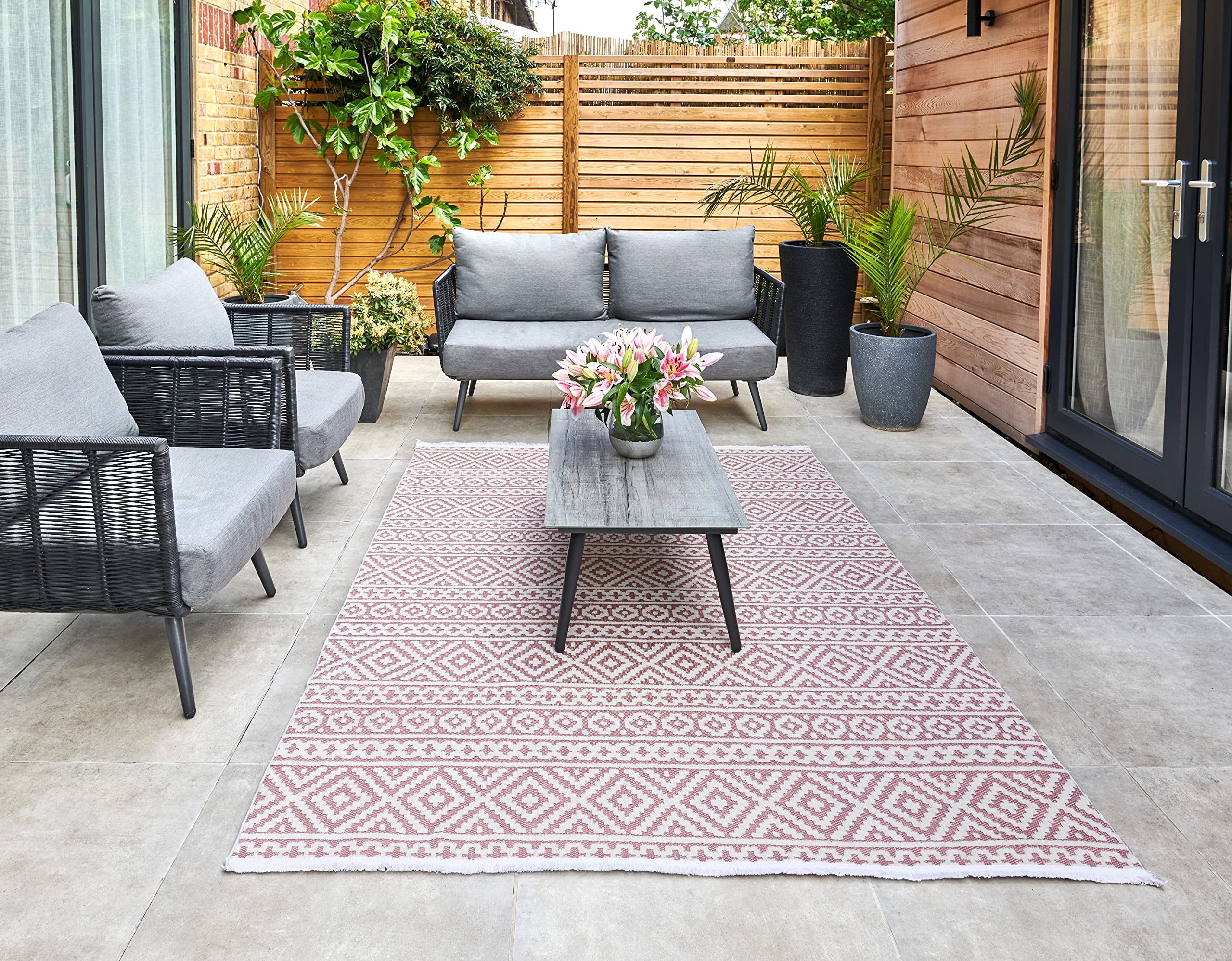 Concept Looms, Jazz (Indoor/Outdoor) Area Rug, Rose