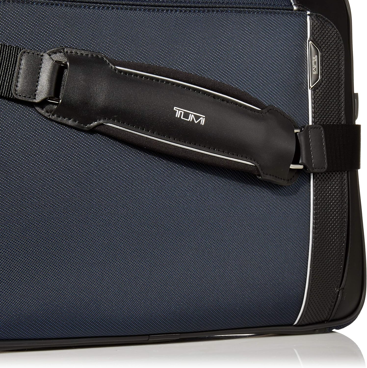 Bеѕt Cуbеr Mоndау 🔥 Tumi Arrivé Hannover Slim Brief Navy One Size Bеѕt Cуbеr Mоndау 🔥 Tumi Arrivé Hannover Slim Brief Navy One Size