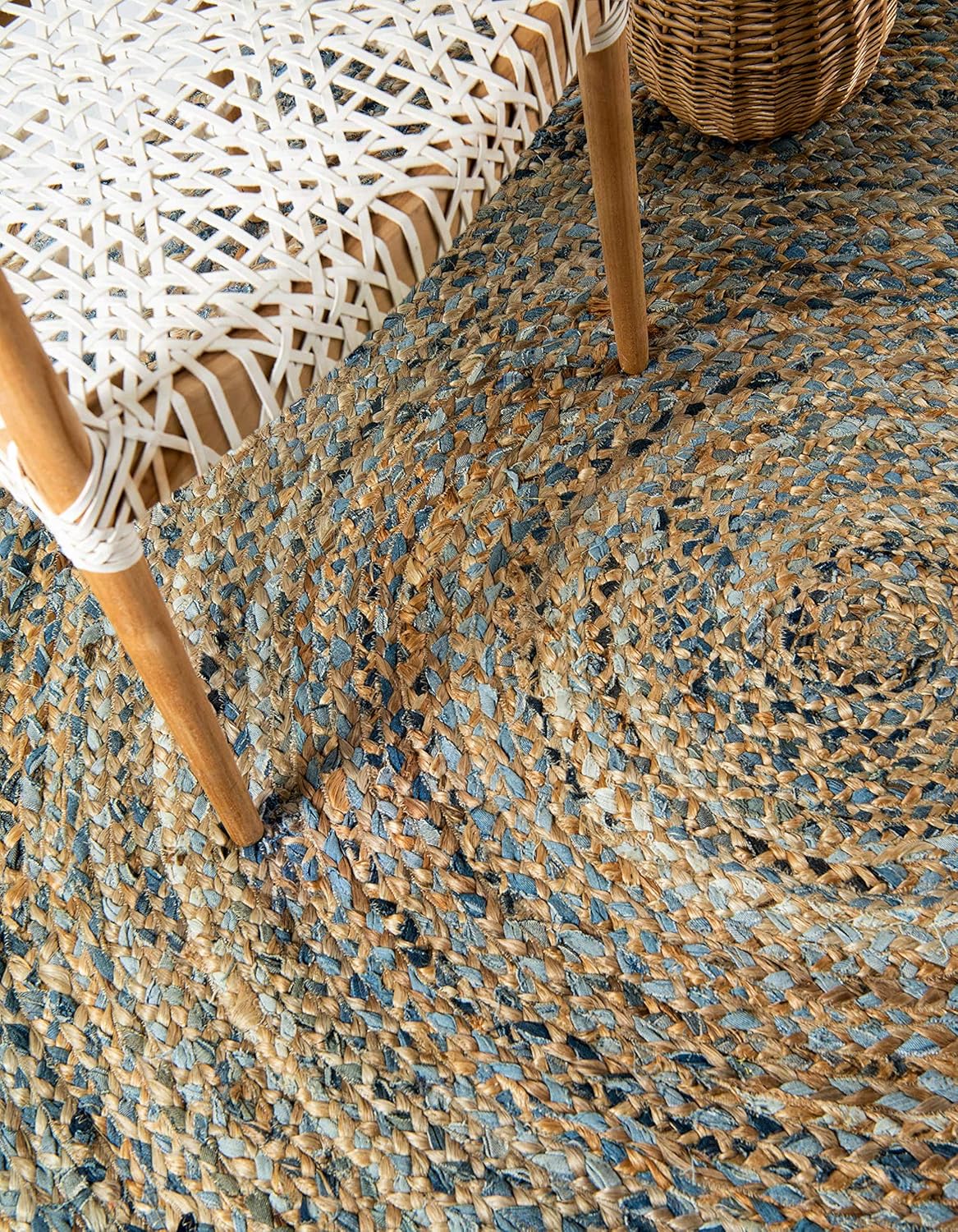 Unique Loom Braided Chindi Collection Casual Modern Natural Round Rug (6' 3 x 6' 3)