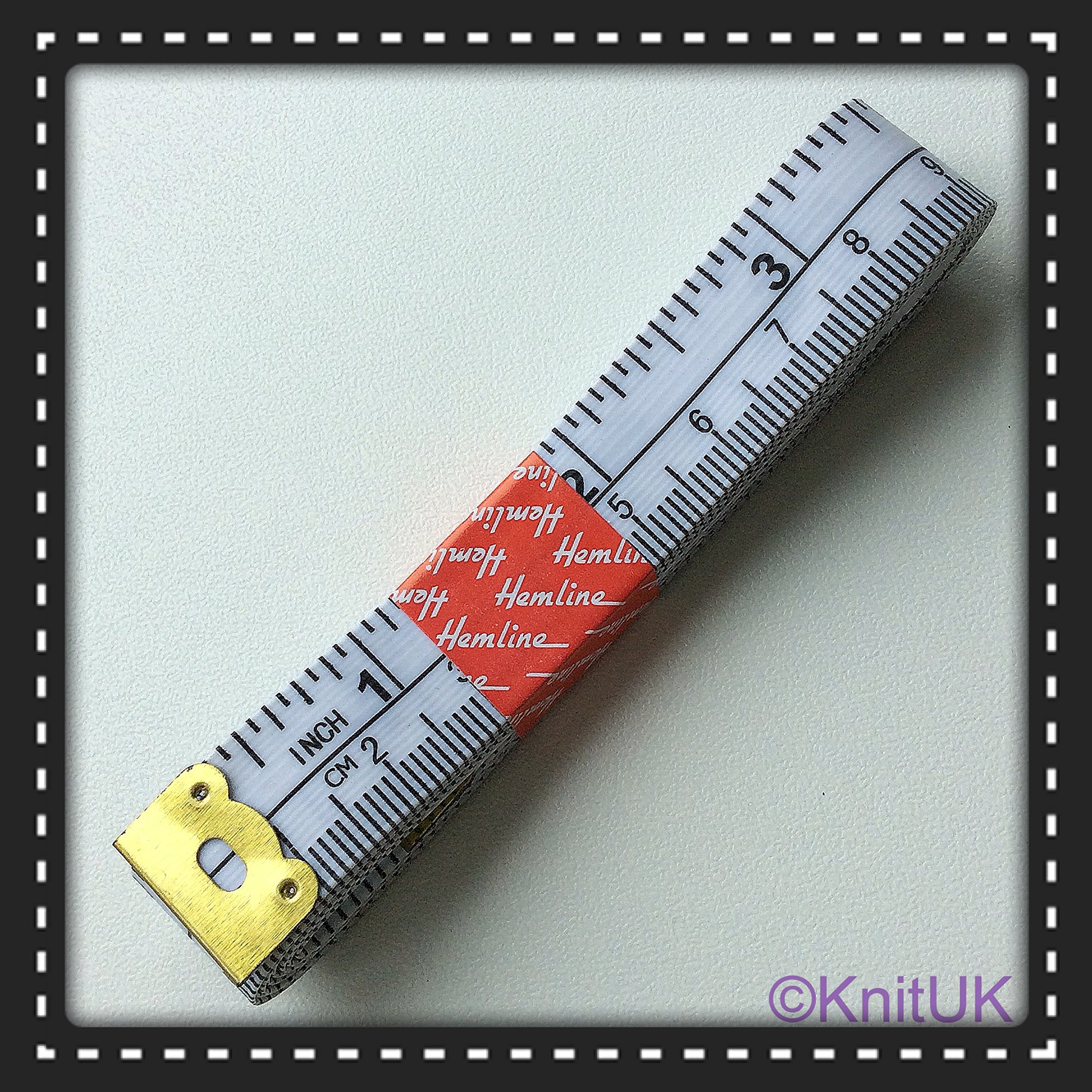 Hemline Black Pb.252 Metric/Imperial Analogical Fibreglass Tape Measure Pk Of 24 150Cm