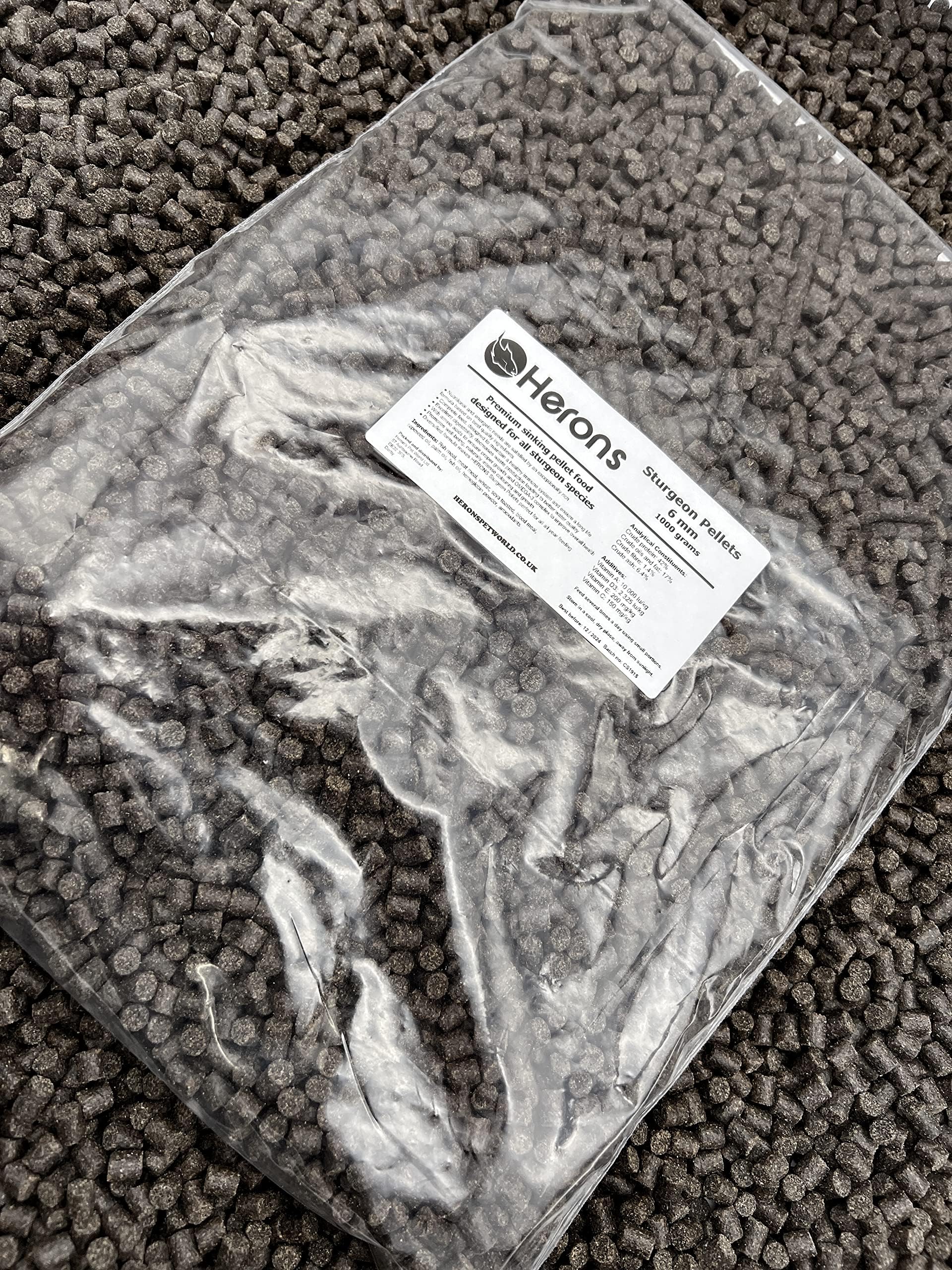 HERONS - Premium Sturgeon Pellets, 6mm Premium Fish Food, For all Sturgeon Species, Sterlets, Improves Growth and Enhances Immune System, High Protein, Sinking Pellets - 1Kg