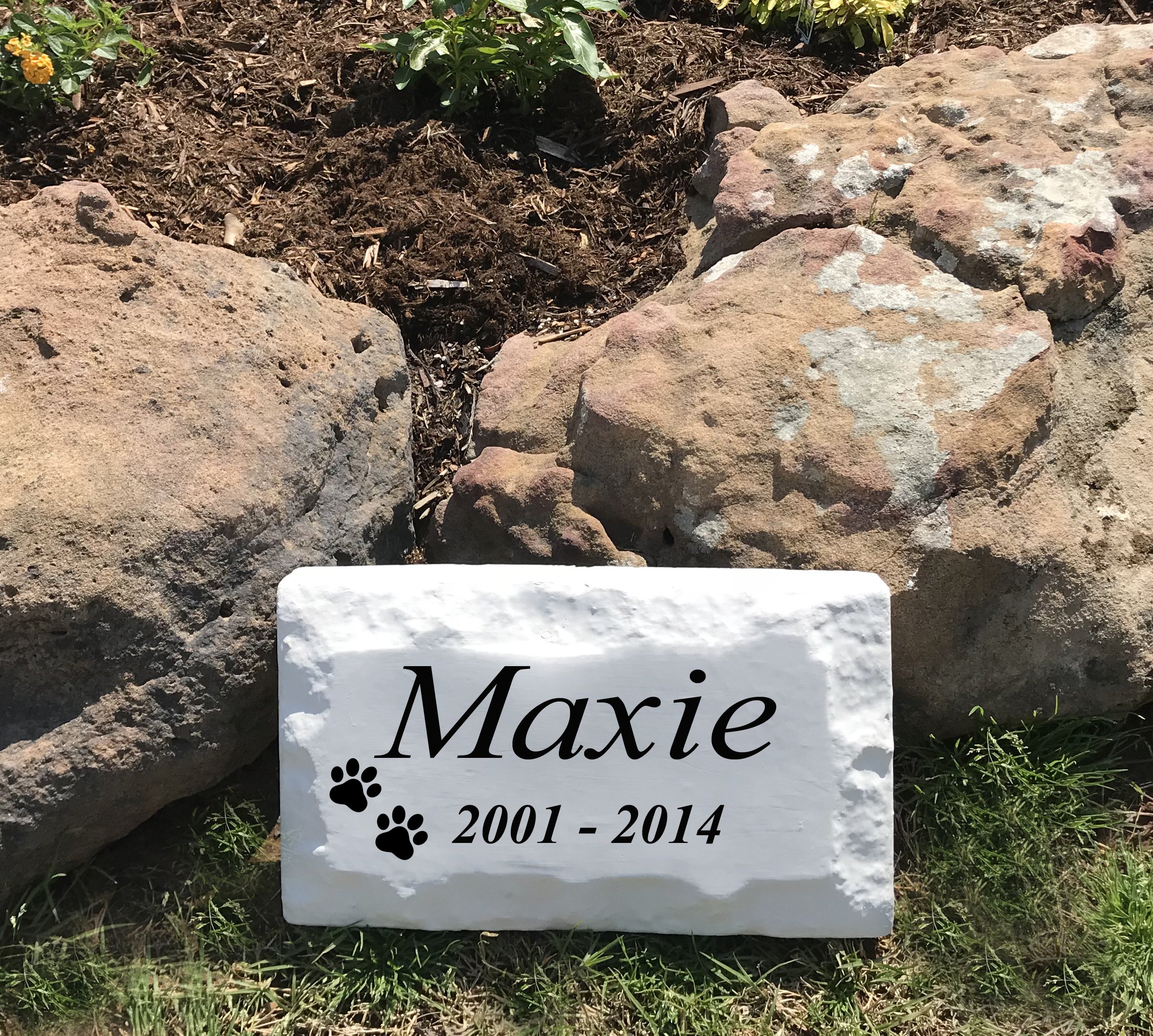 Personalized Pet Memorial Headstone Grave Marker for cats and dogs. 9" x 15" Chiseled Style Block. Engraved. Pre-Cast Stone