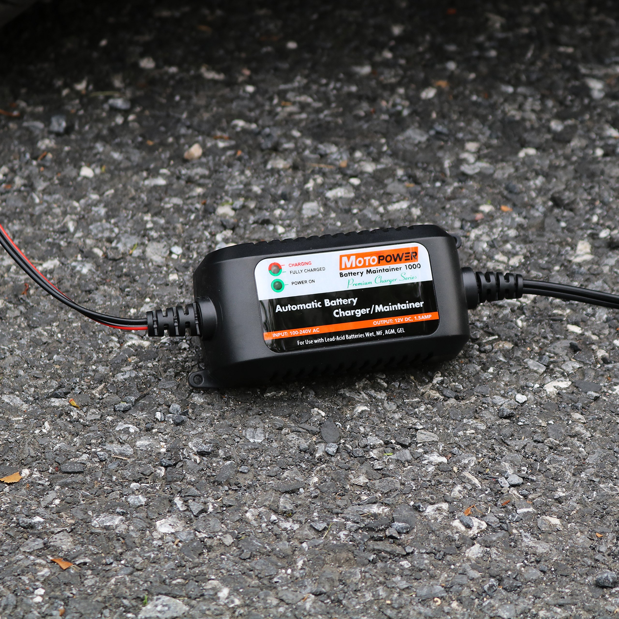 MOTOPOWER 12V 1.5Amp Cargador de batería automático Mantenedor para automóviles, Motocicletas, ATVs, RVs, Powersports, Barco y más