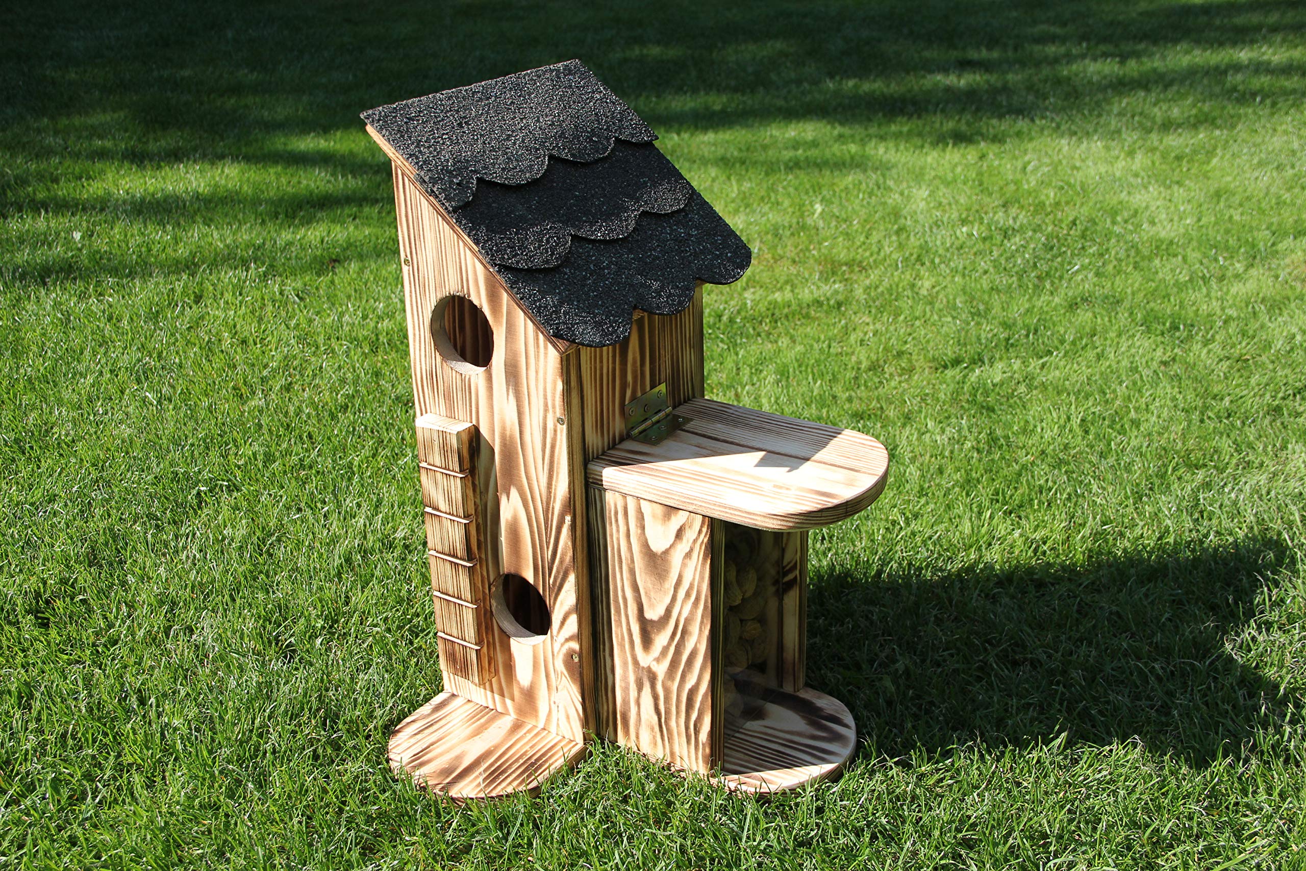 Eichhörnchenfutterhaus-Eichhörnchen-Haus-Eichhörnchenhaus-Futterautomat-Futterhaus-Nistkasten-Kobel-Holzschindeldach-Vogelhaus-Eichhörnchenhaus-Eichhörnchenkobel