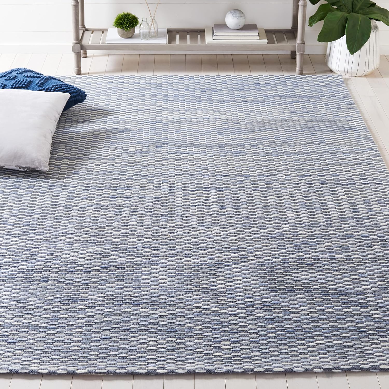 SAFAVIEH Marbella Collection Runner Rug - 2'3" x 9', Grey & Beige, Flat Weave Wool Design, Ideal for High Traffic Areas in Living Room, Bedroom (MRB904F)