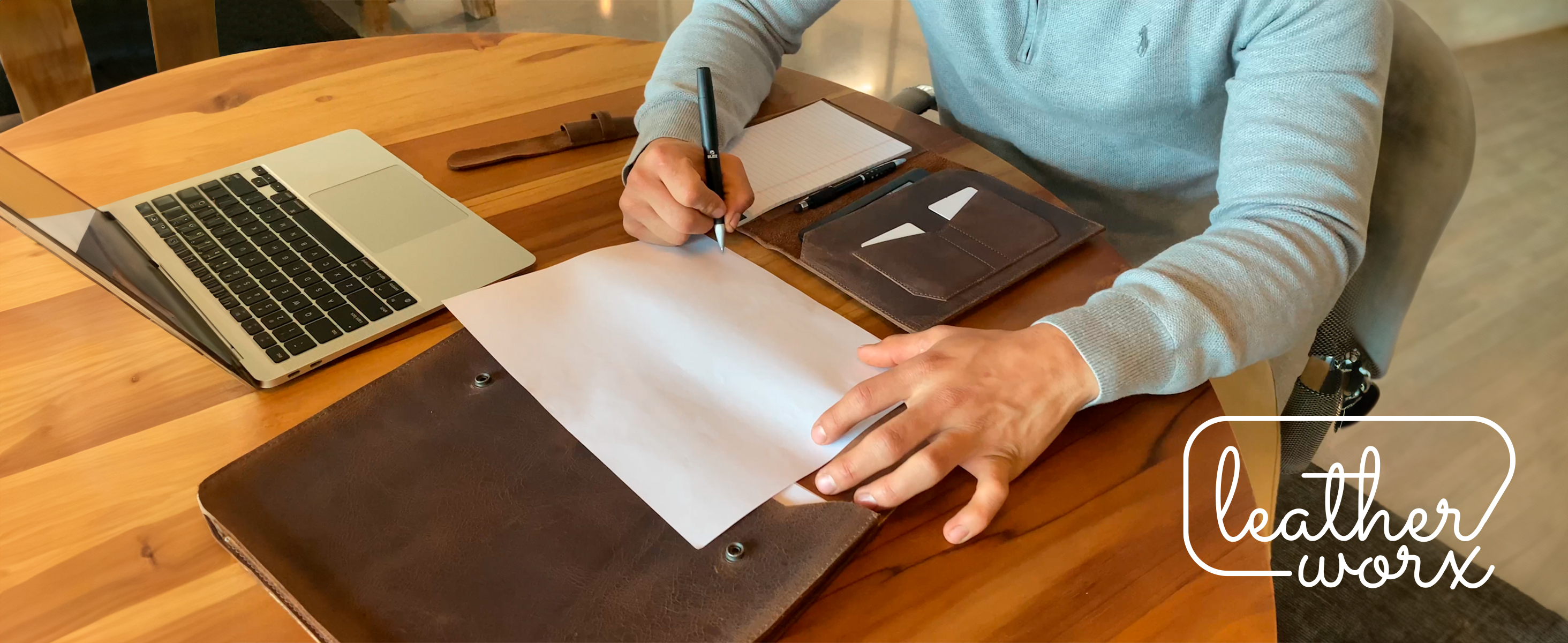 leatherworks専用ページ! Amazon.com: Leather Worx, Ergonomic Mouse Pad, Executive Work Desk