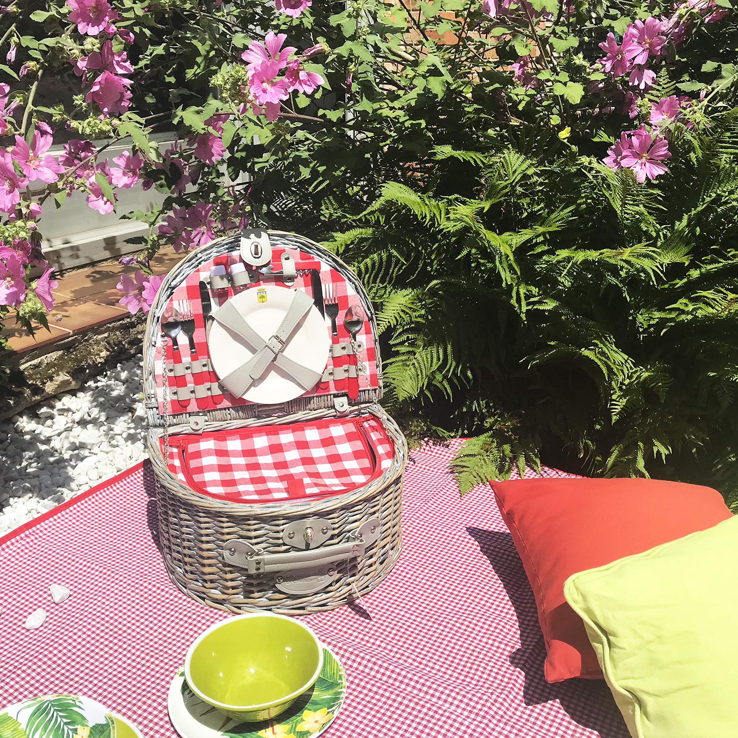 Les Jardins de la Comtesse - Nappe de Picnic Vichy Rouge - Coton et Revers Etanche Polyester - 140 x 140 cm - 2/4 Personnes - Tapis/Couverture de Picnic Pliable livrée avec Porte-Nappe