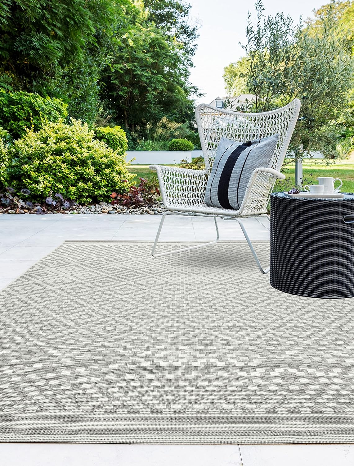 Lord of Rugs Outdoor Indoor Rug Patio Garden Trellis Kitchen Living Room Bedroom Balcony Conservatory Geometric Backyard Rug Diamond Grey Large 160×230 cm (5’3″x7’7″)