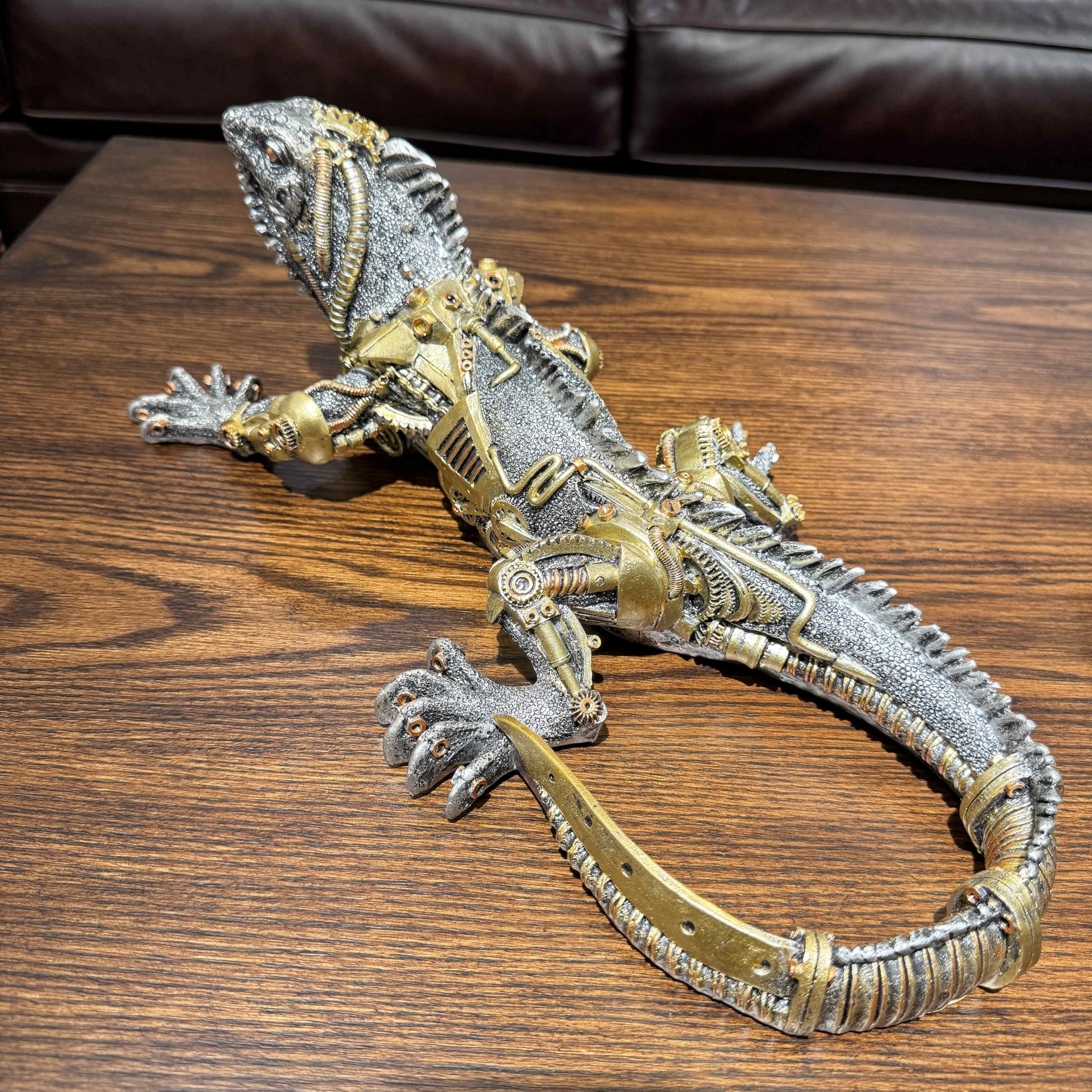 OUTOUR Steampunk Grüne Leguan-Statue aus Kunstharz, Cyborg, Eidechse, Sci-Fi-Sammlerstück, handbemalt, Wandkunst mit Zahnrädern, Heimdekoration, Männerhöhle, Geschenk
