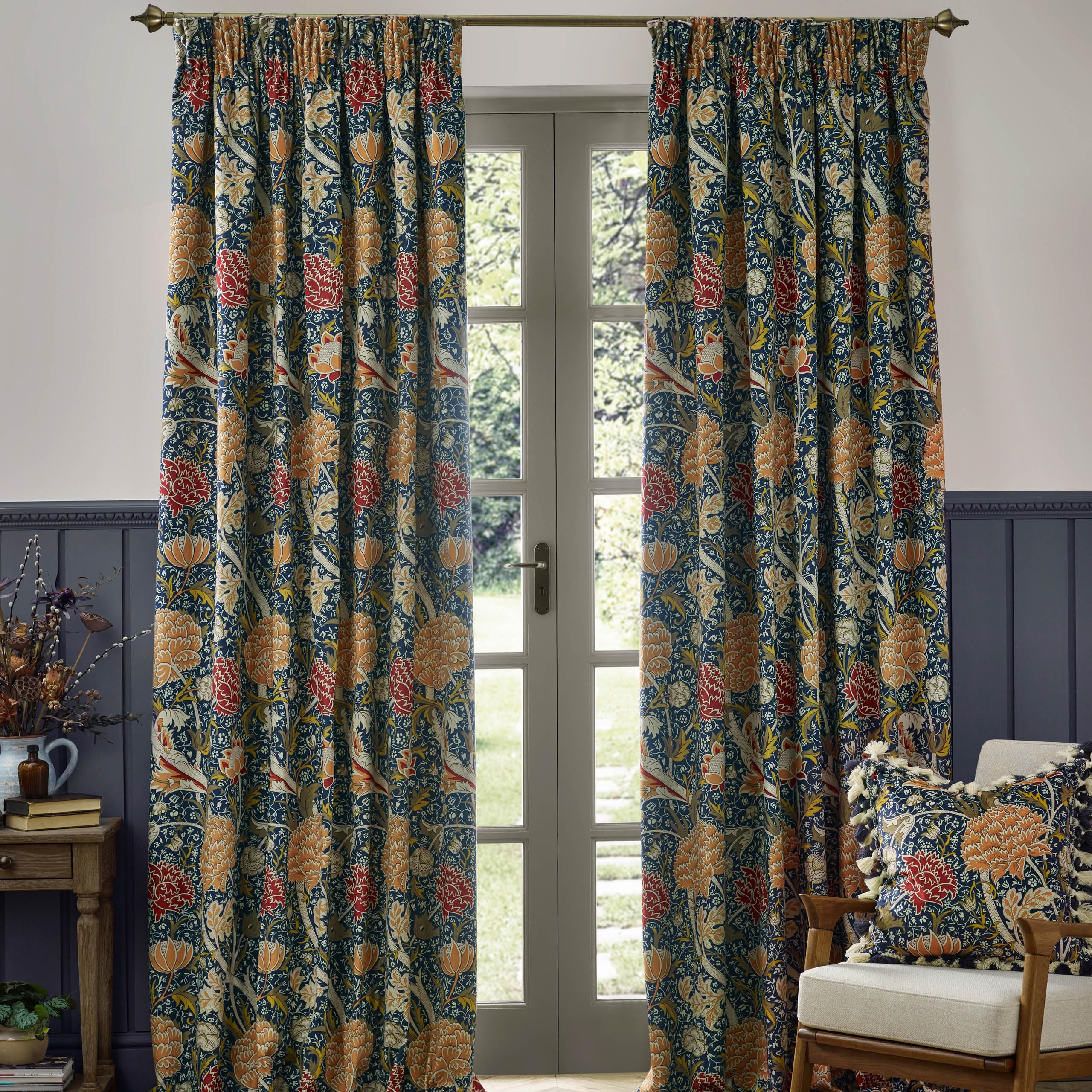 Morris&Co. Cray Pencil Pleat Curtain Pair - Lined Velvet Floral River-Inspired Drapes (Indigo/Berry - 168x137cm) - Image 2