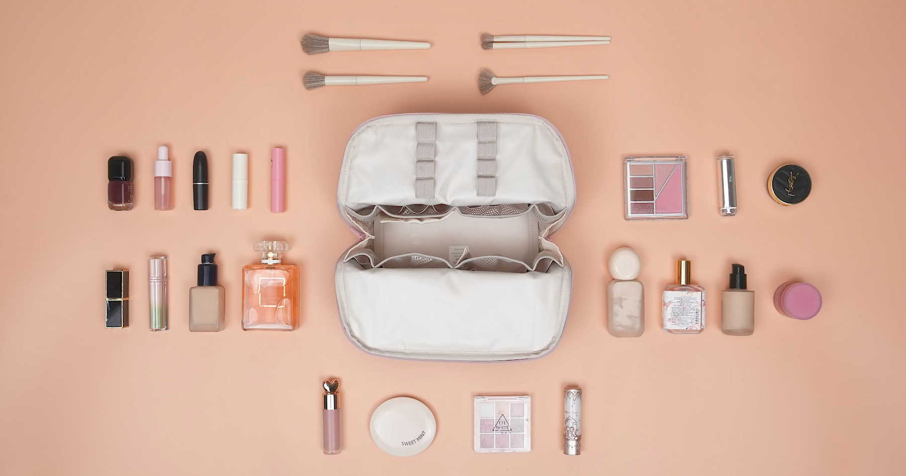 Amazon.com: Wandering Nature Standing Makeup Bag for Travel