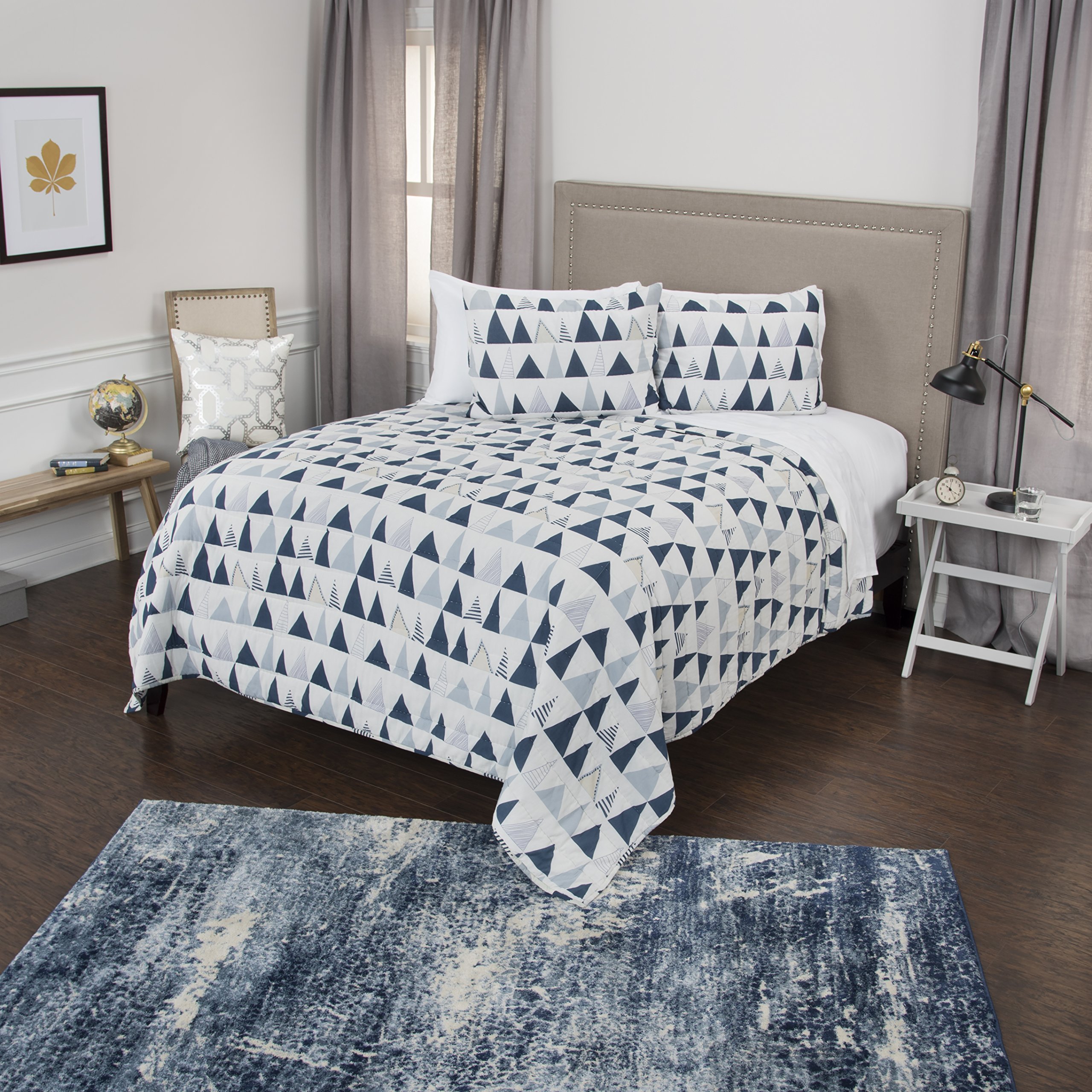 Rizzy Home BQ4593 Quilt, 68"X94", Blue/Gray/White