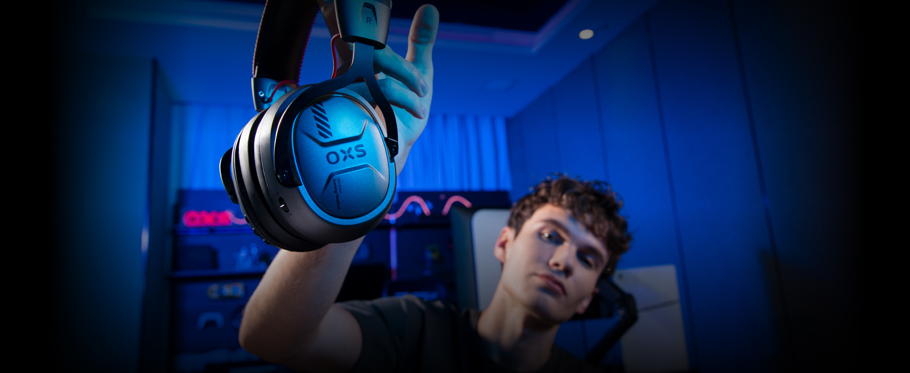 OXS ST0RM G2 スゲーミングヘッドセット Amazon.com: OXS Storm G2 Wireless Gaming Headsets, 7.1
