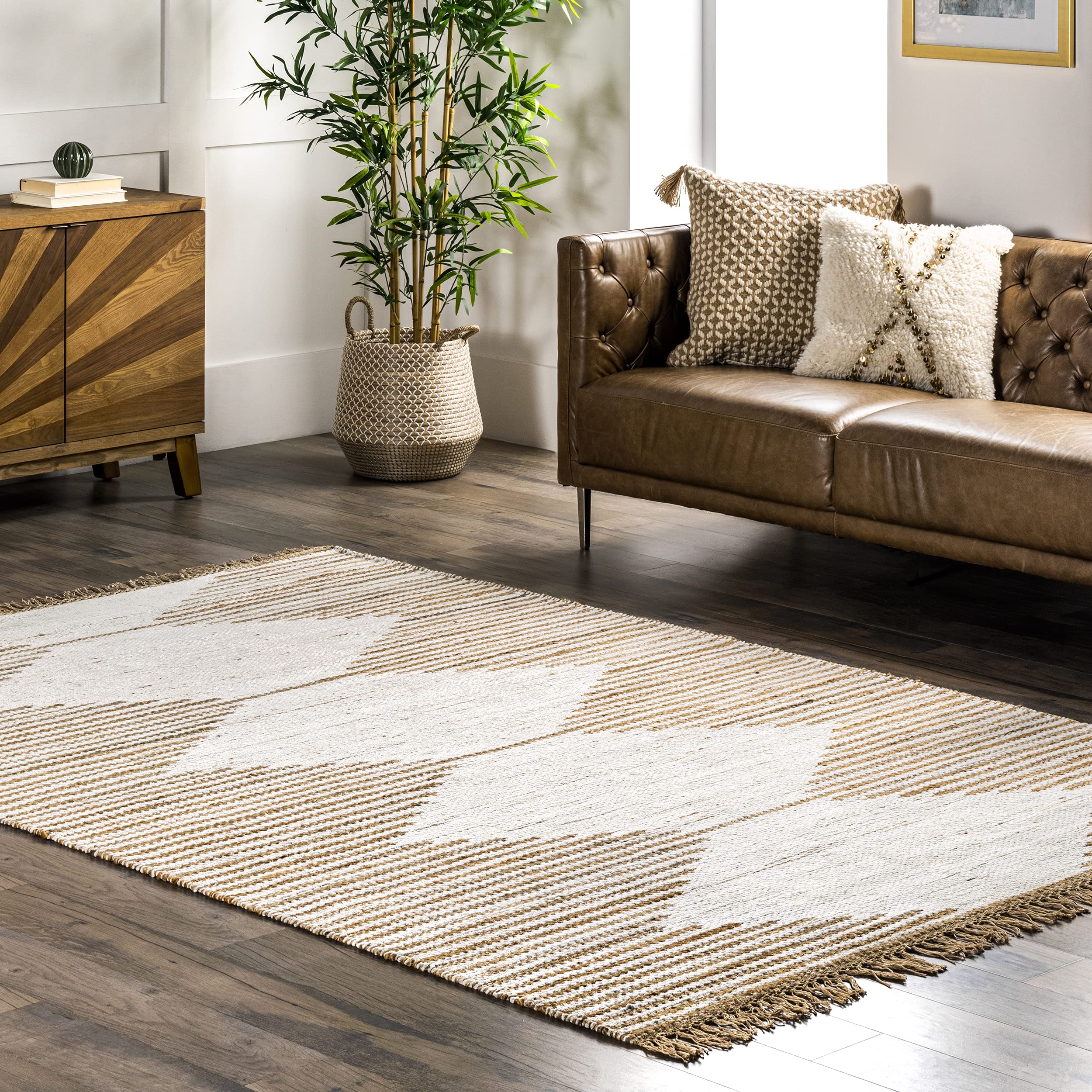 nuLOOMClea Hand Woven Geometric Flatweave Tassel Accent Rug, 3' x 5', Natural