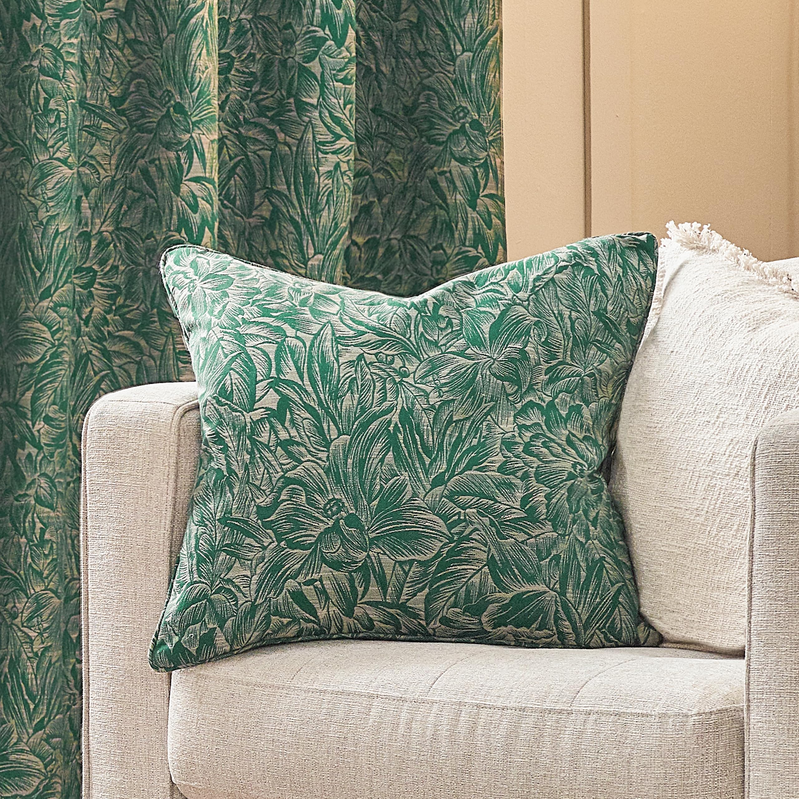 Wylder Unisex Emerald Grantley Jacquard Polyester Filled Cushion In 50Cm X 50Cm