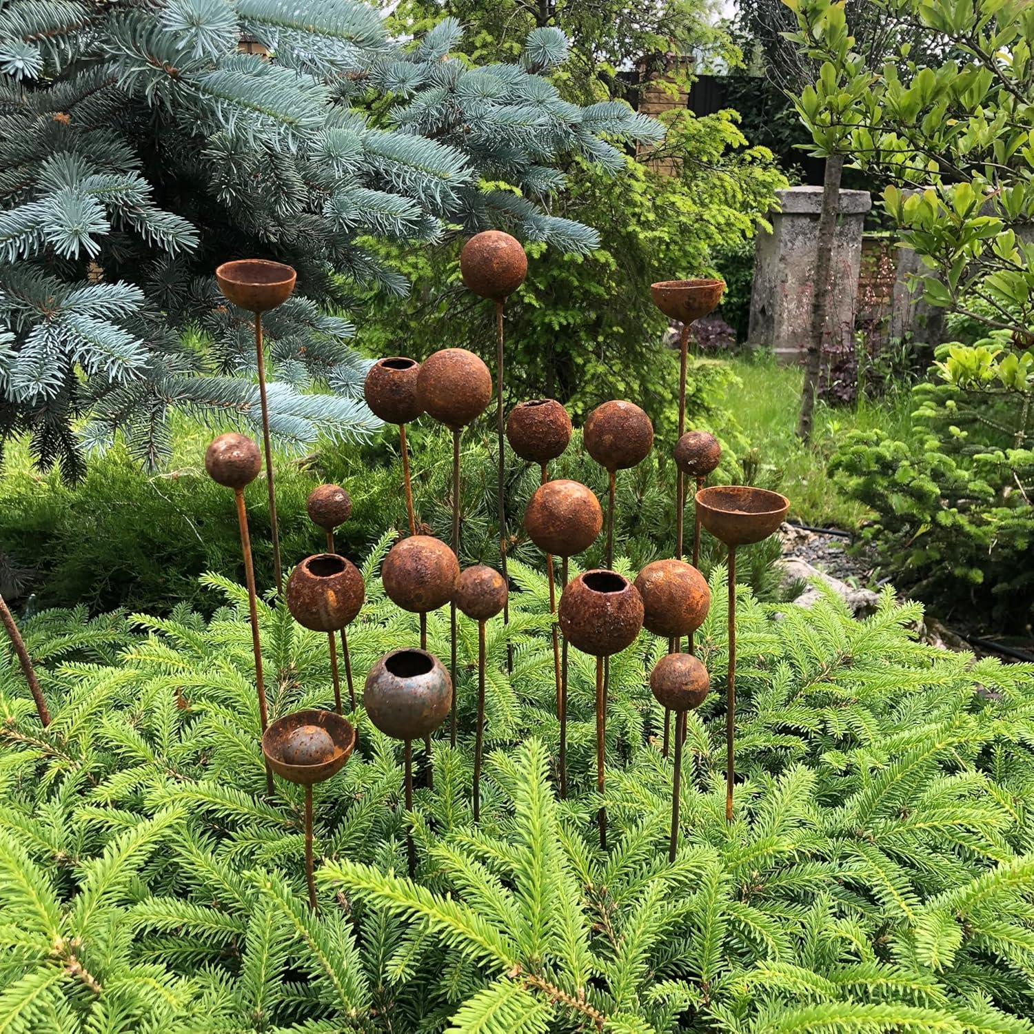 Rusty Flower Buds Set of 20, Metal Garden Stakes, Rustic Yard Art, Outdoor Metal Decor, Weathered Garden Sculpture, Rusty Rain Catchers