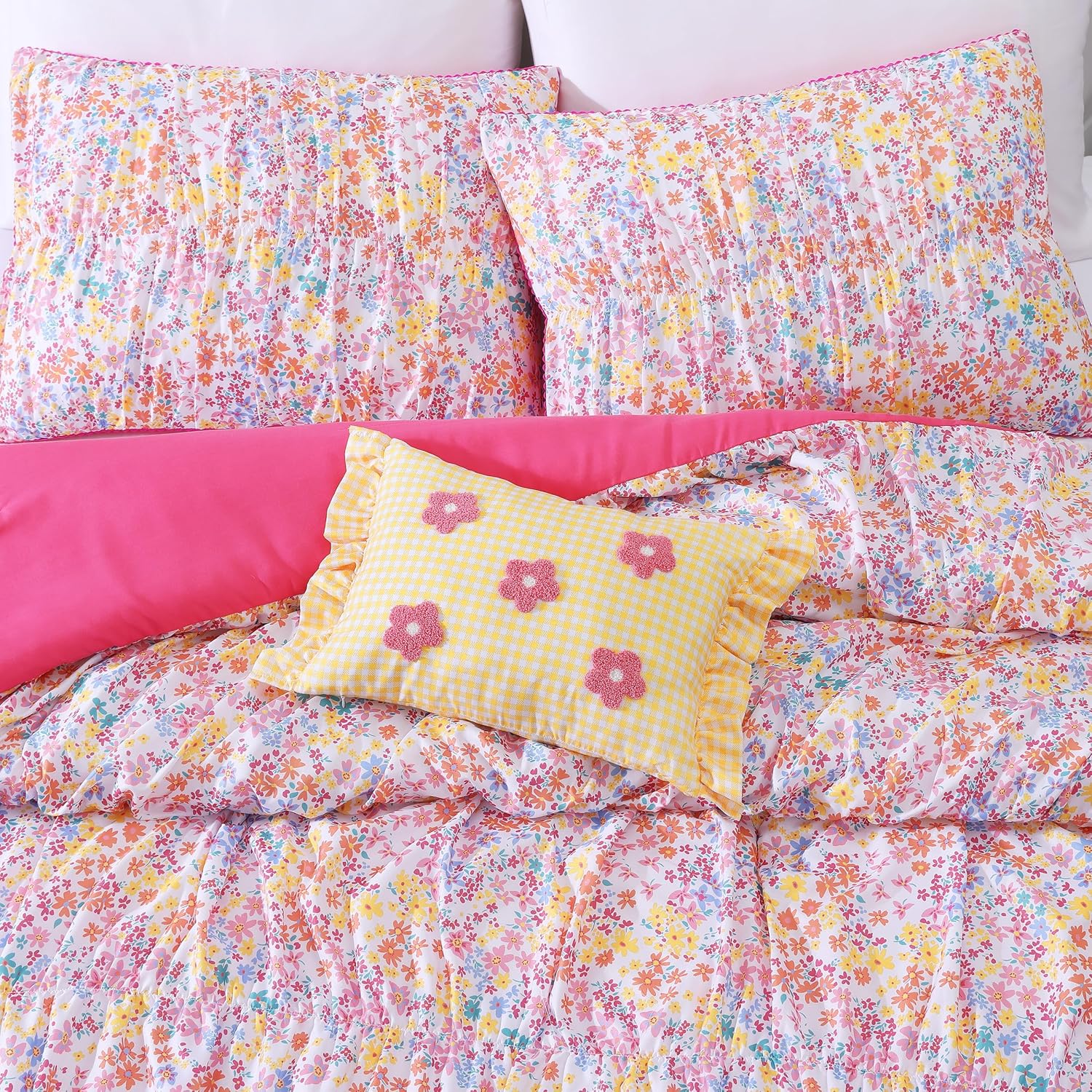 Garden Posies Pink 4-Piece Embellished Soft Microfiber Comforter Set - Full