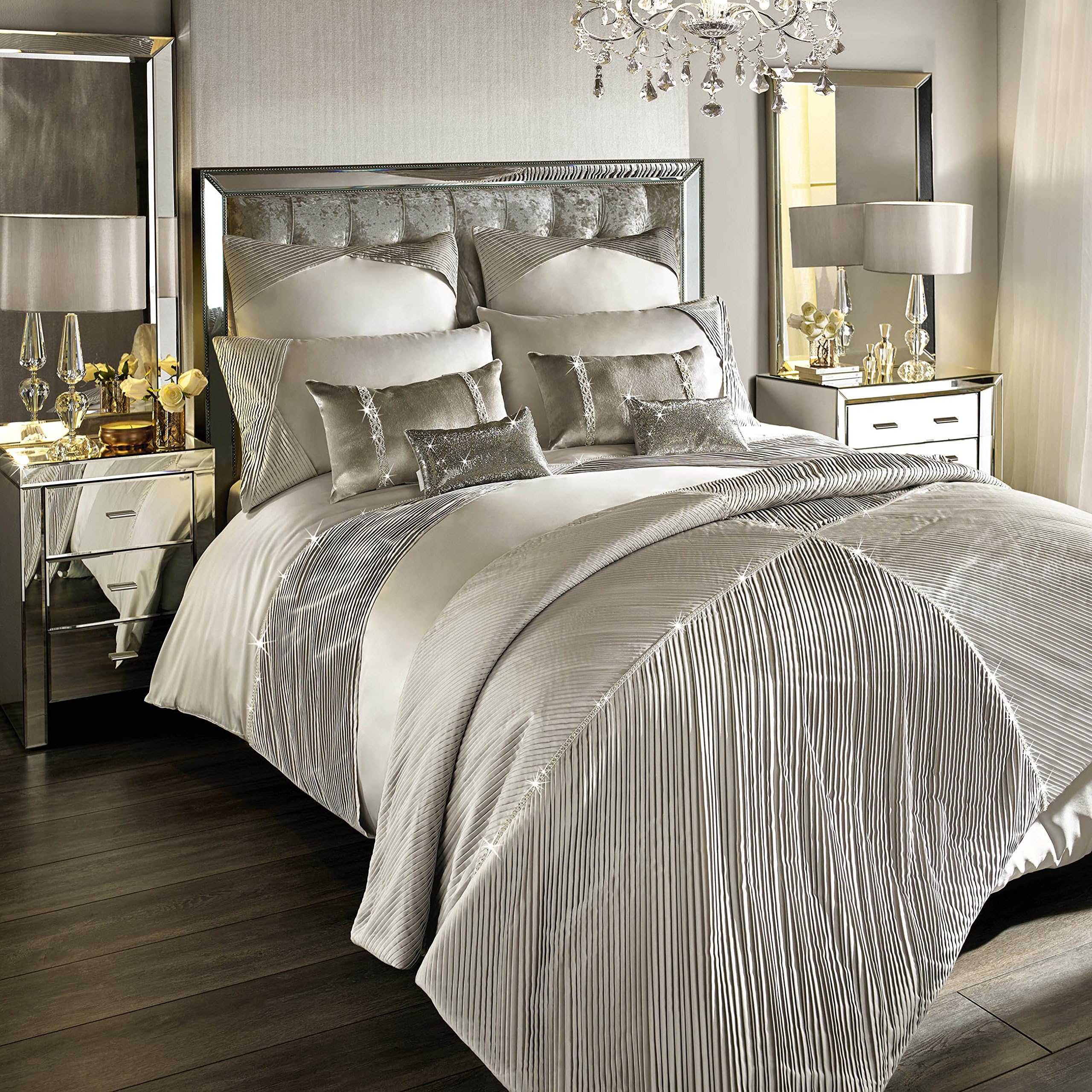 Kylie Minogue OMARA Luxury Bedding, Champagne (King Duvet Cover)