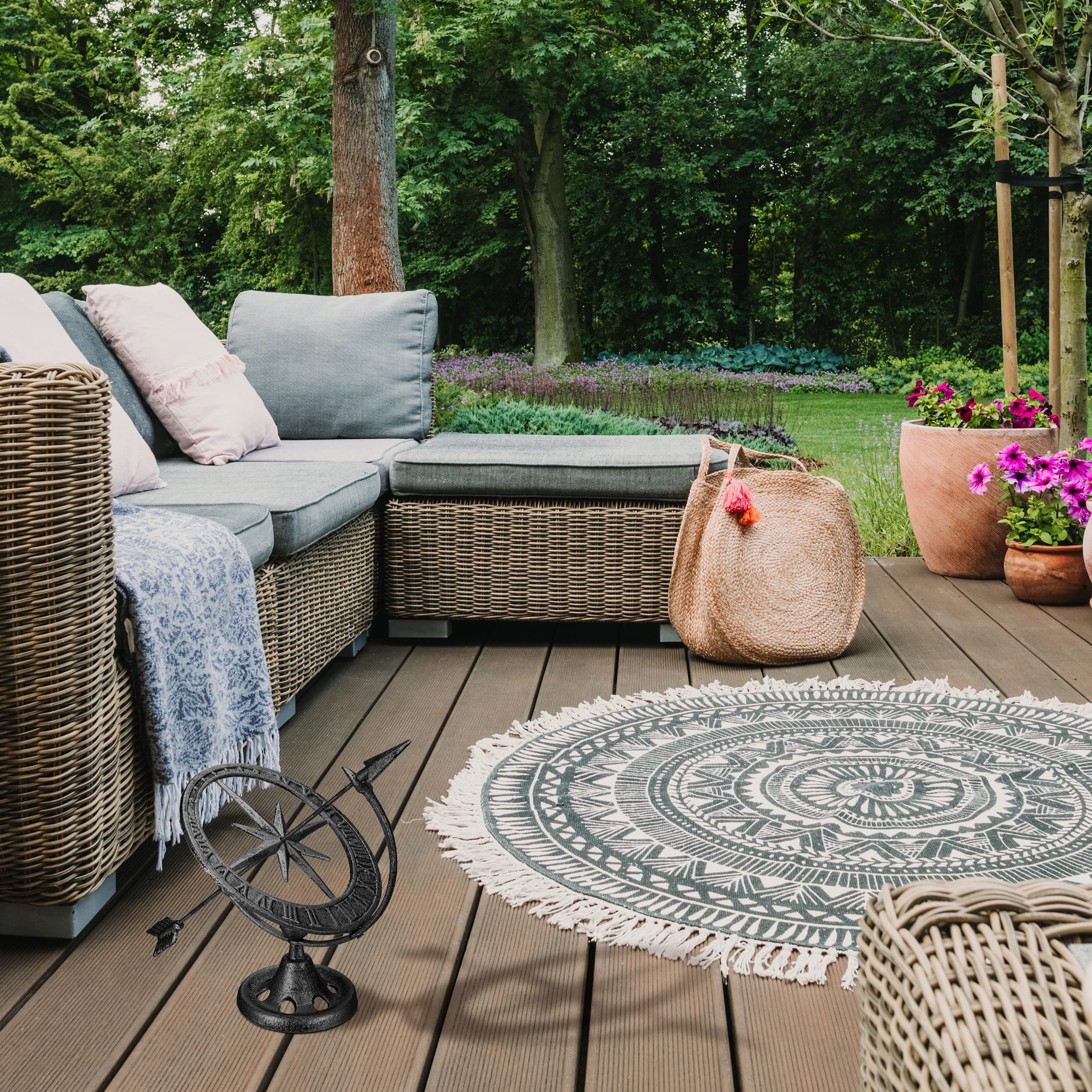 Relaxdays Cadran Solaire de Jardin, en Fonte, 31 x 30 x 21 cm, résistant et Stable, Style Classique, Vintage, argenté