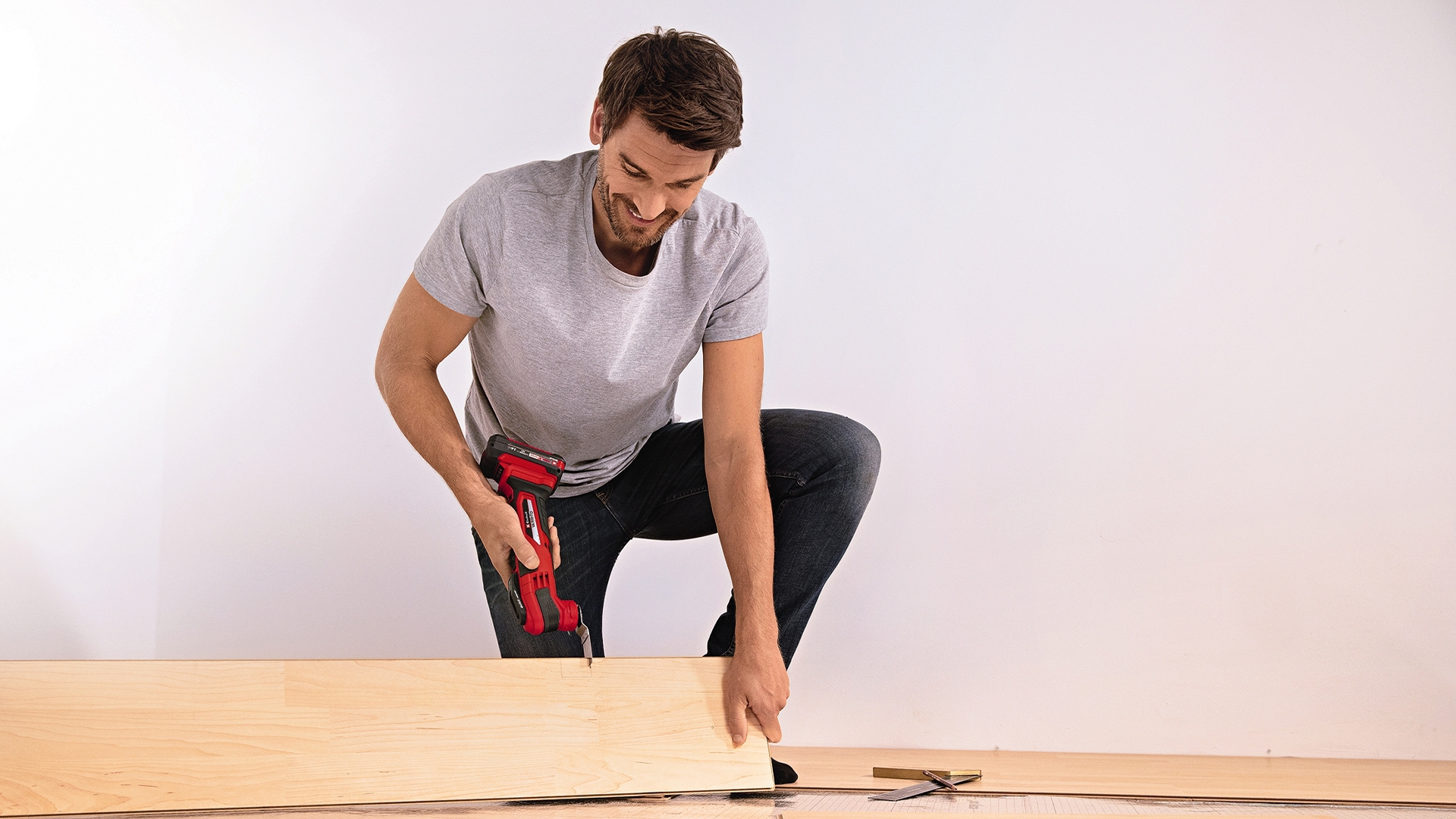 Utensile Multifunzione Einhell Varrito 18V - Attrezzo Elettrico Con 12 Accessori Inclusi - Foto 6