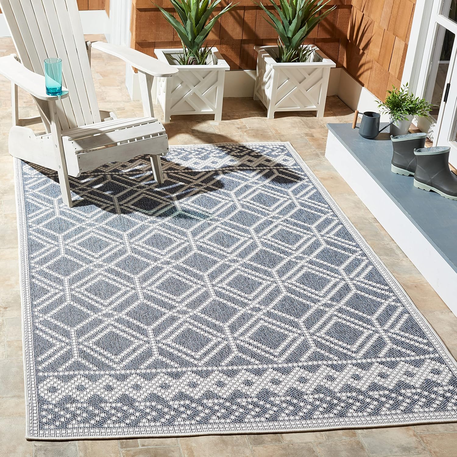 Martha Stewart x SAFAVIEH Outdoor Area Rug Collection - 4'5" x 6'5", Grey & Ivory, Weather Resistant & Washable, Ideal for Patio, Backyard, Mudroom, Deck, Accent Space (MSRO374F)