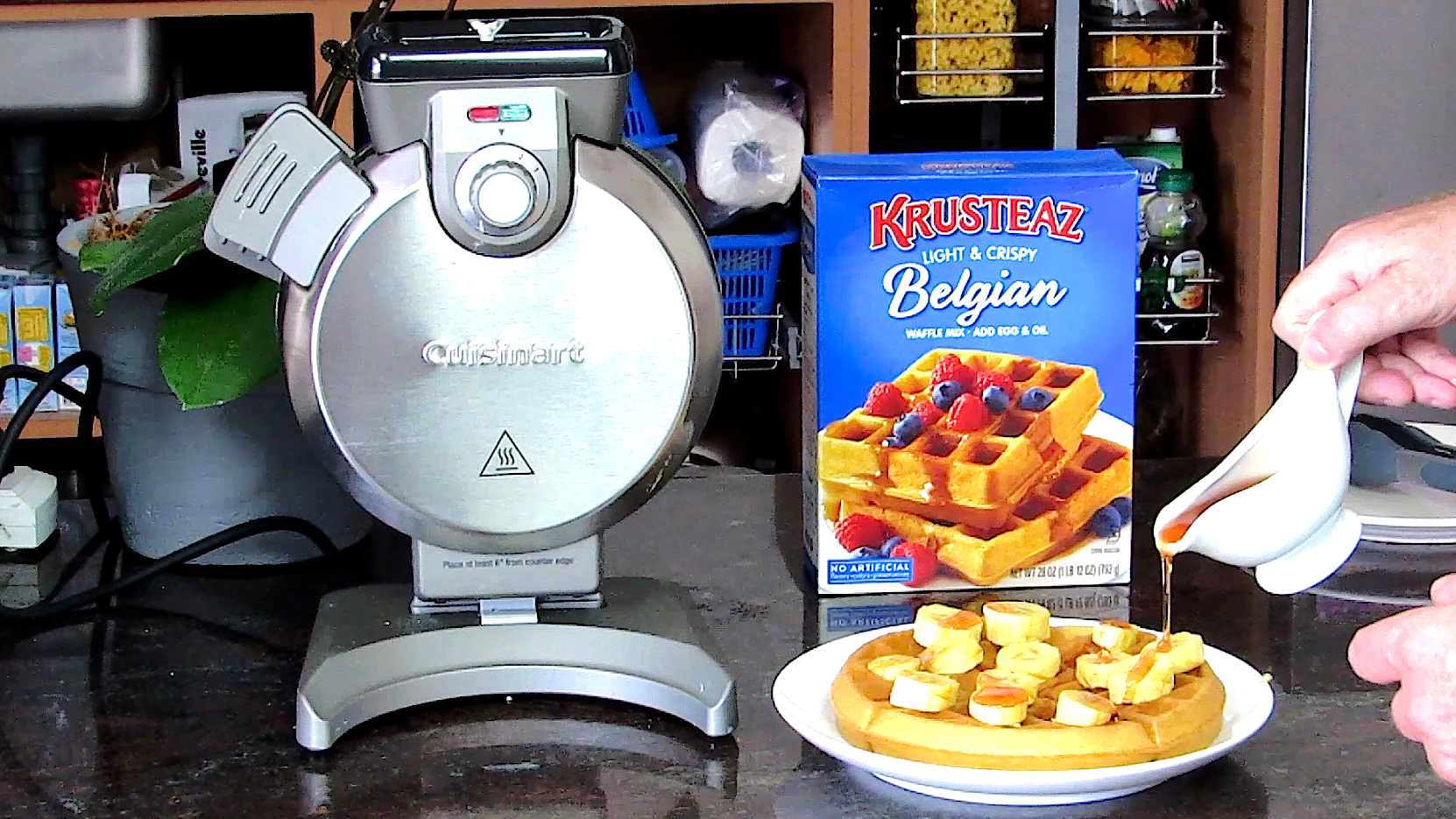 海外用〜230V Cuisinart VerticalWaffleMaker Watch Cuisinart Vertical Waffle Maker - Review & Demo on Amazon Live