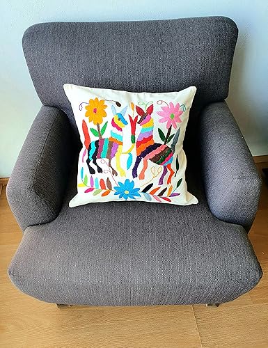 Miniatura 5 de ALKIMIA INC Funda de almohada mexicana hecha a mano con bordado auténtico Otomi Tenango
