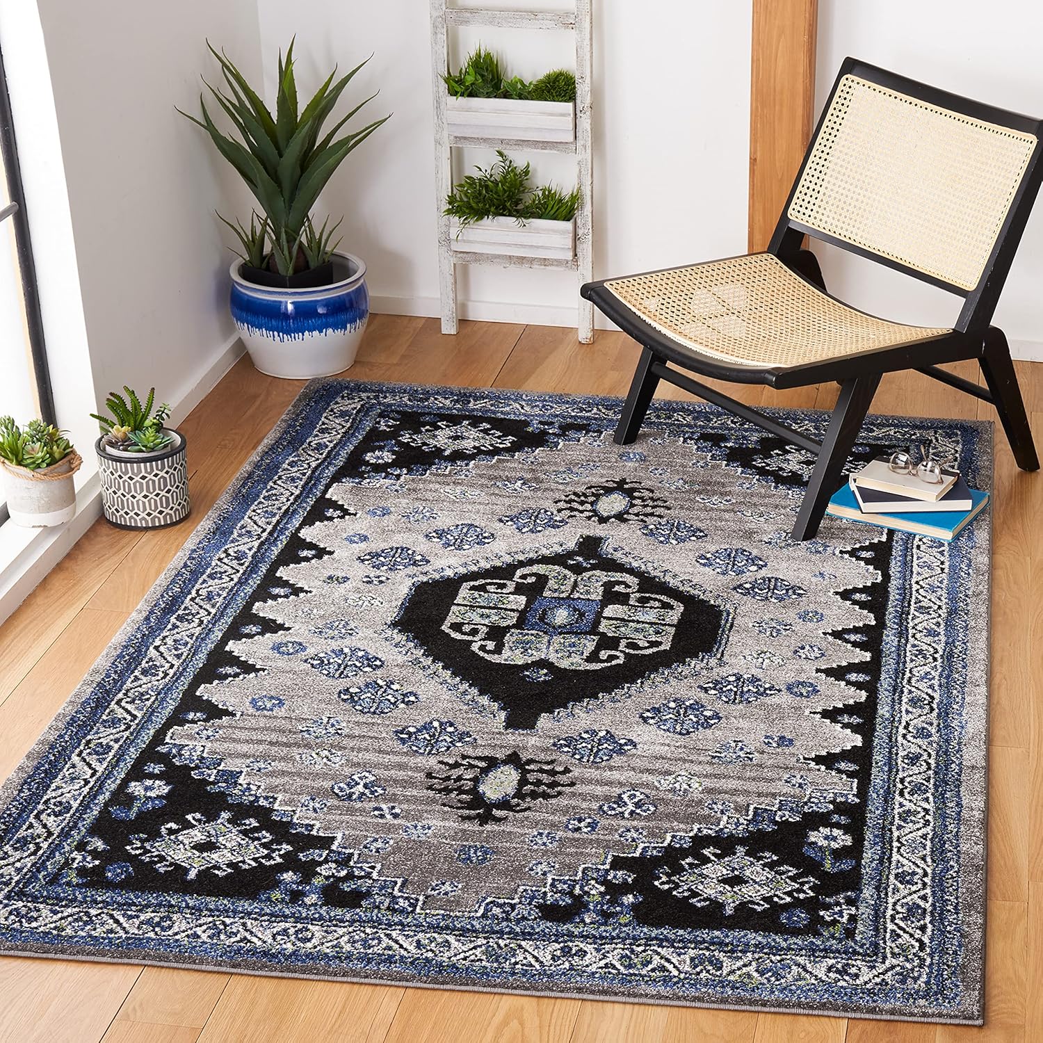 SAFAVIEH Vintage Hamadan Collection Runner Rug - 2'3" x 8', Blue & Black, Traditional Oriental Design, Non-Shedding & Easy Care, Ideal for High Traffic Areas in Living Room, Bedroom (VTH203M)