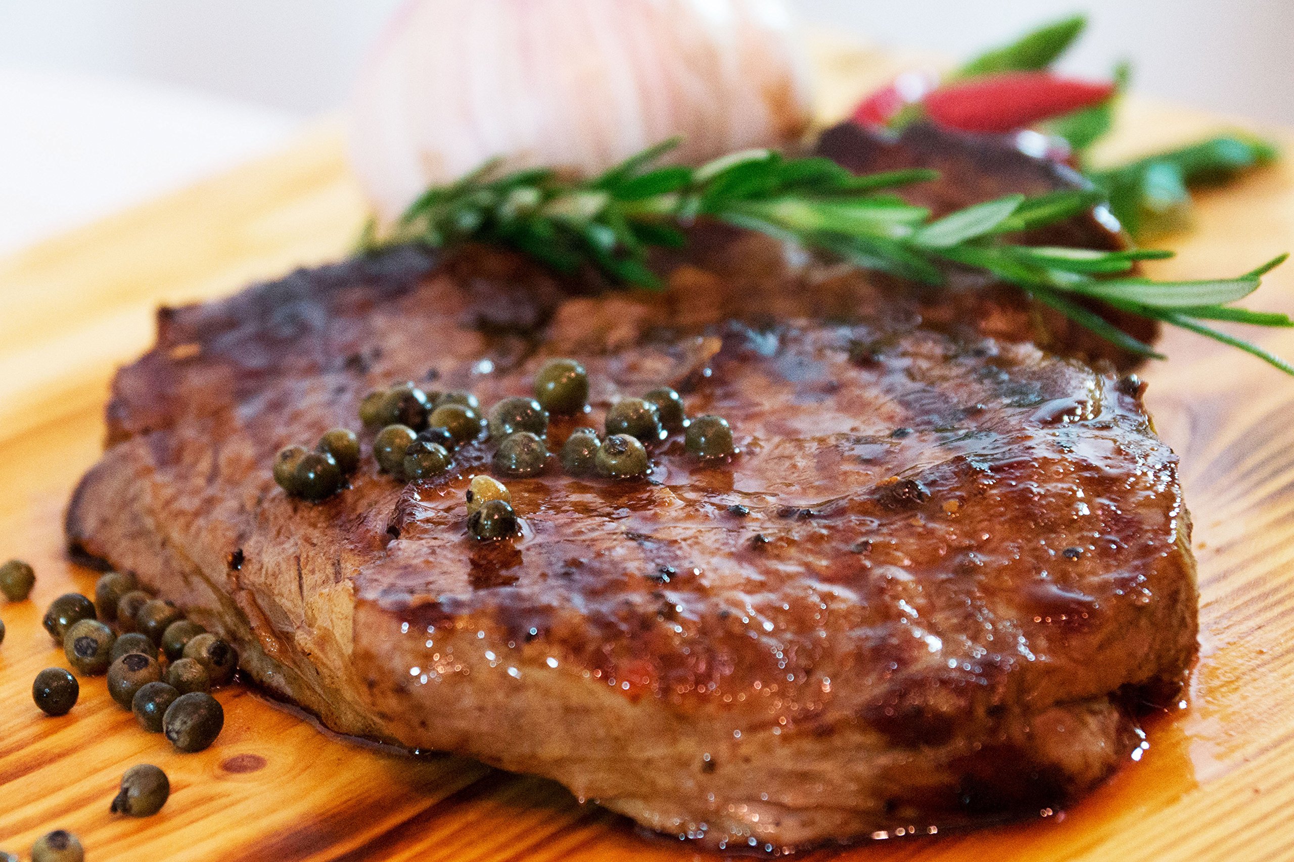 Pfeffer schwarz, Steakpfeffer fein geschrotet, keimreduziert. Premiumqualität aus Indonesien. PE - Eimer 1500g