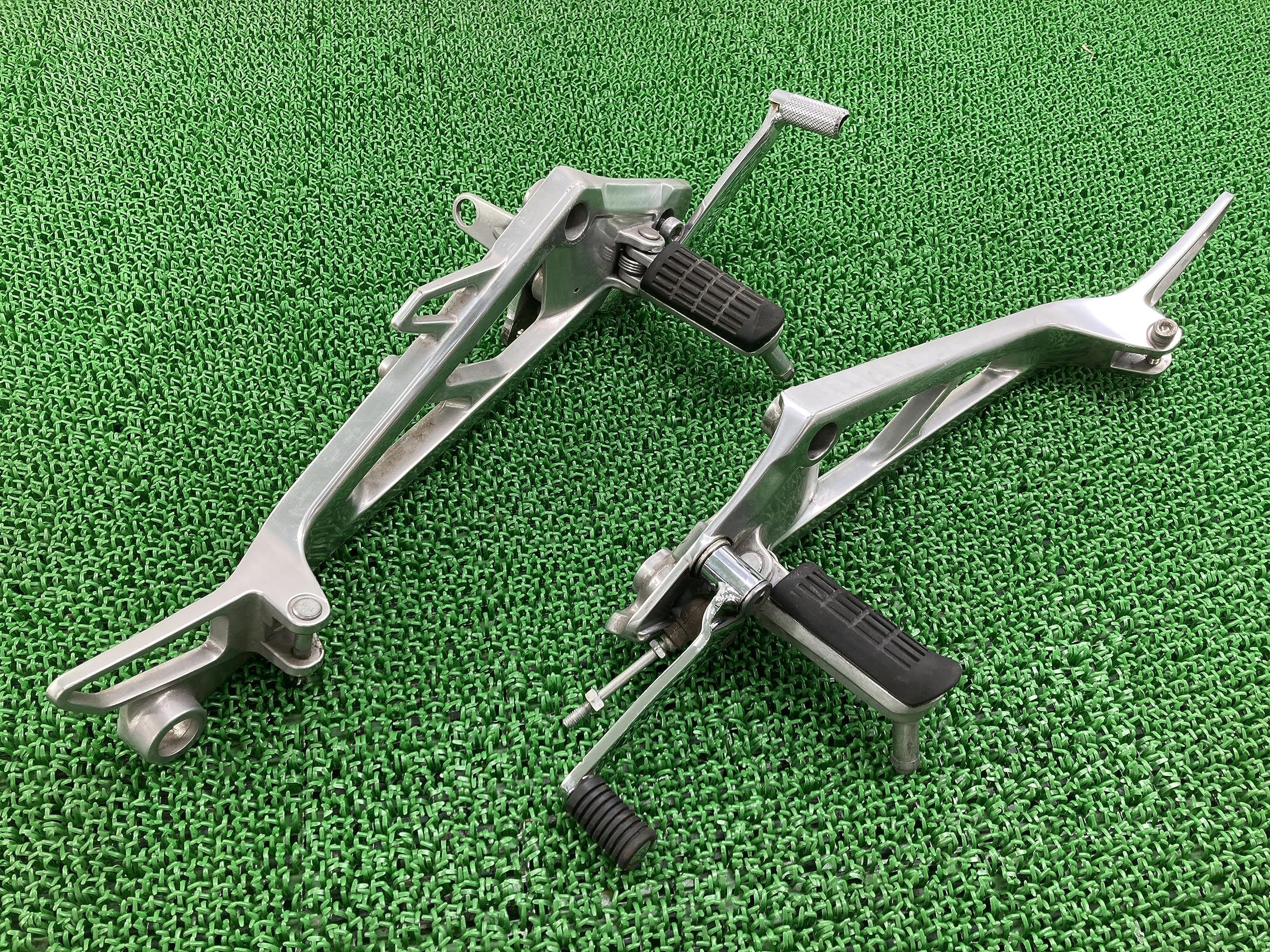 Amazon | CB1100 ステッププレート 左右 MGC ホンダ 純正 中古 バイク