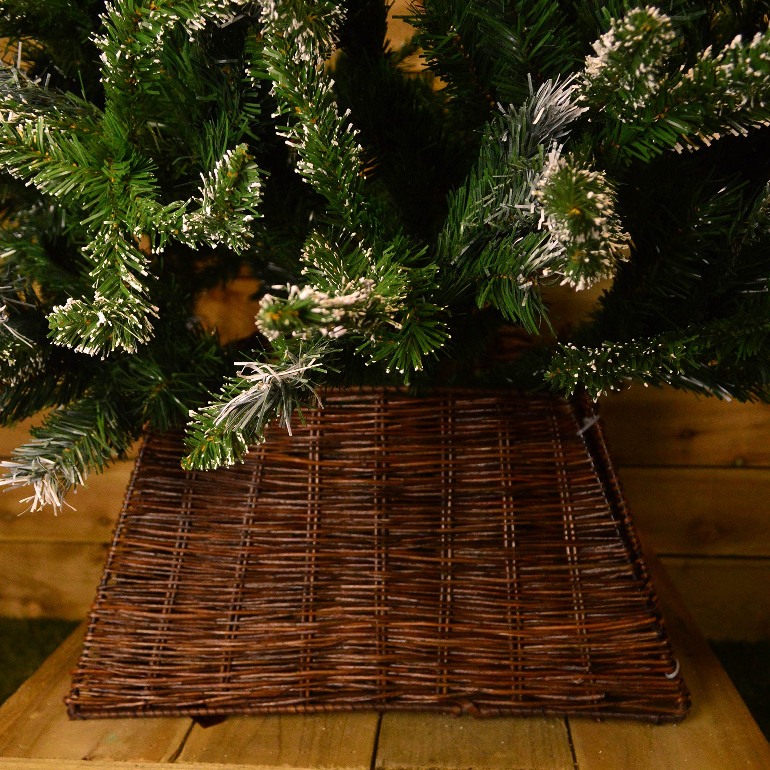 Premier Brown Natural Wicker Tree Skirt (Brown) Made Decorations 30X52cm