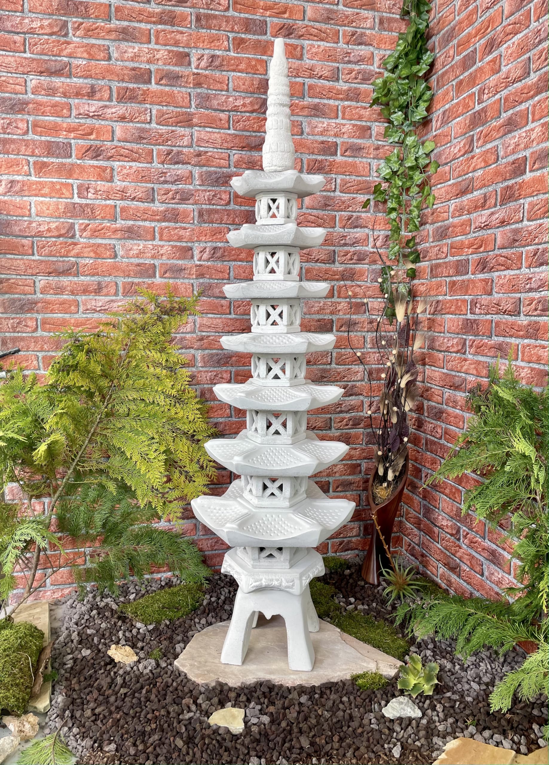 Steintempel Pagode 7-stöckig - Japanischer Stil Gartenfigur | Handgefertigt, Regionaler Steinguss, Zen-Dekoration, Wetterfest & langlebig